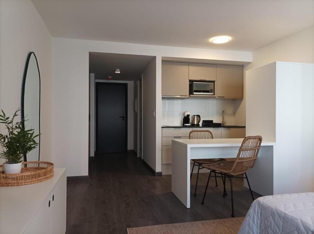 One-Bedroom Apartment photo 3