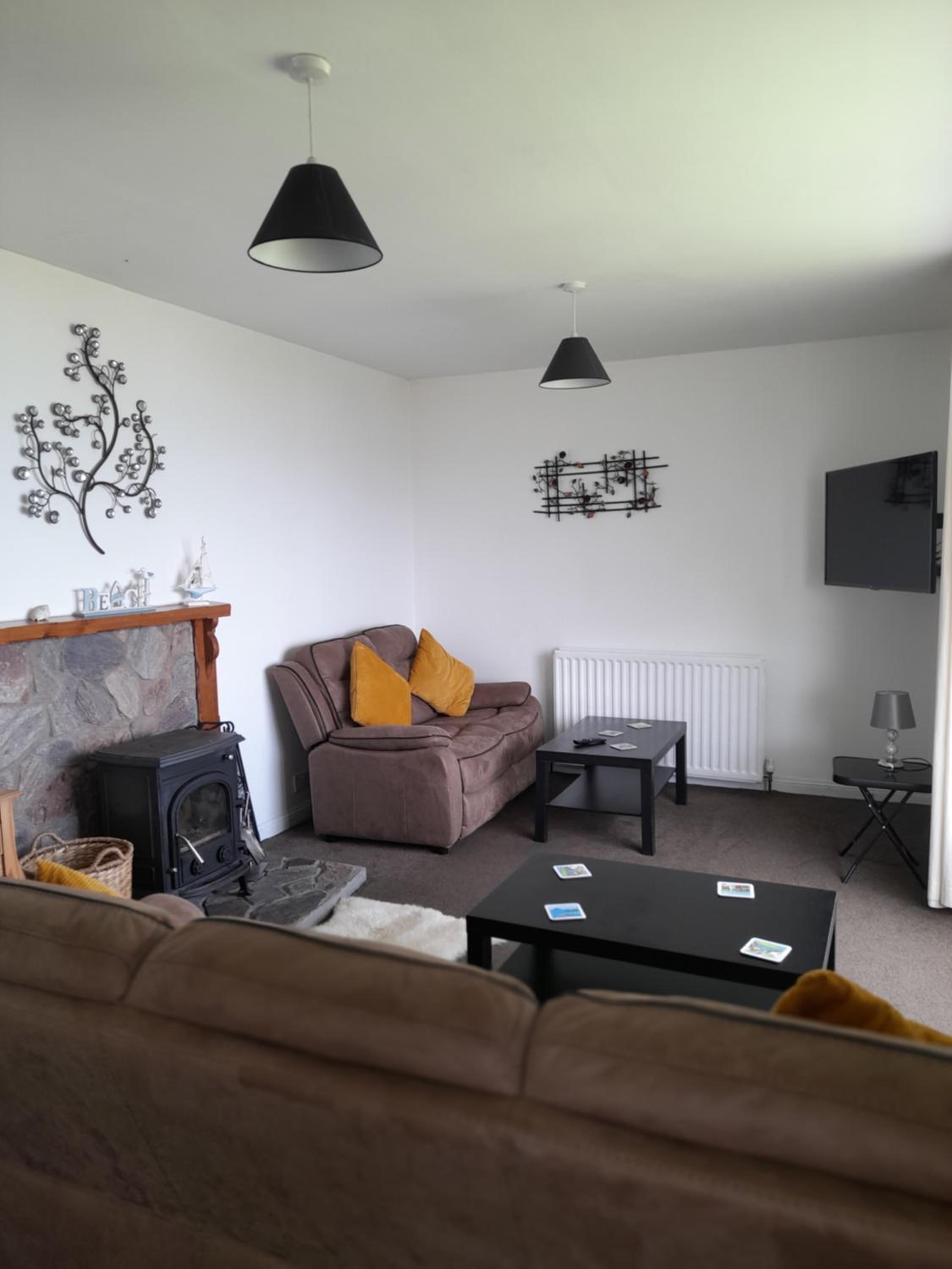 Four-Bedroom House - Photo 19