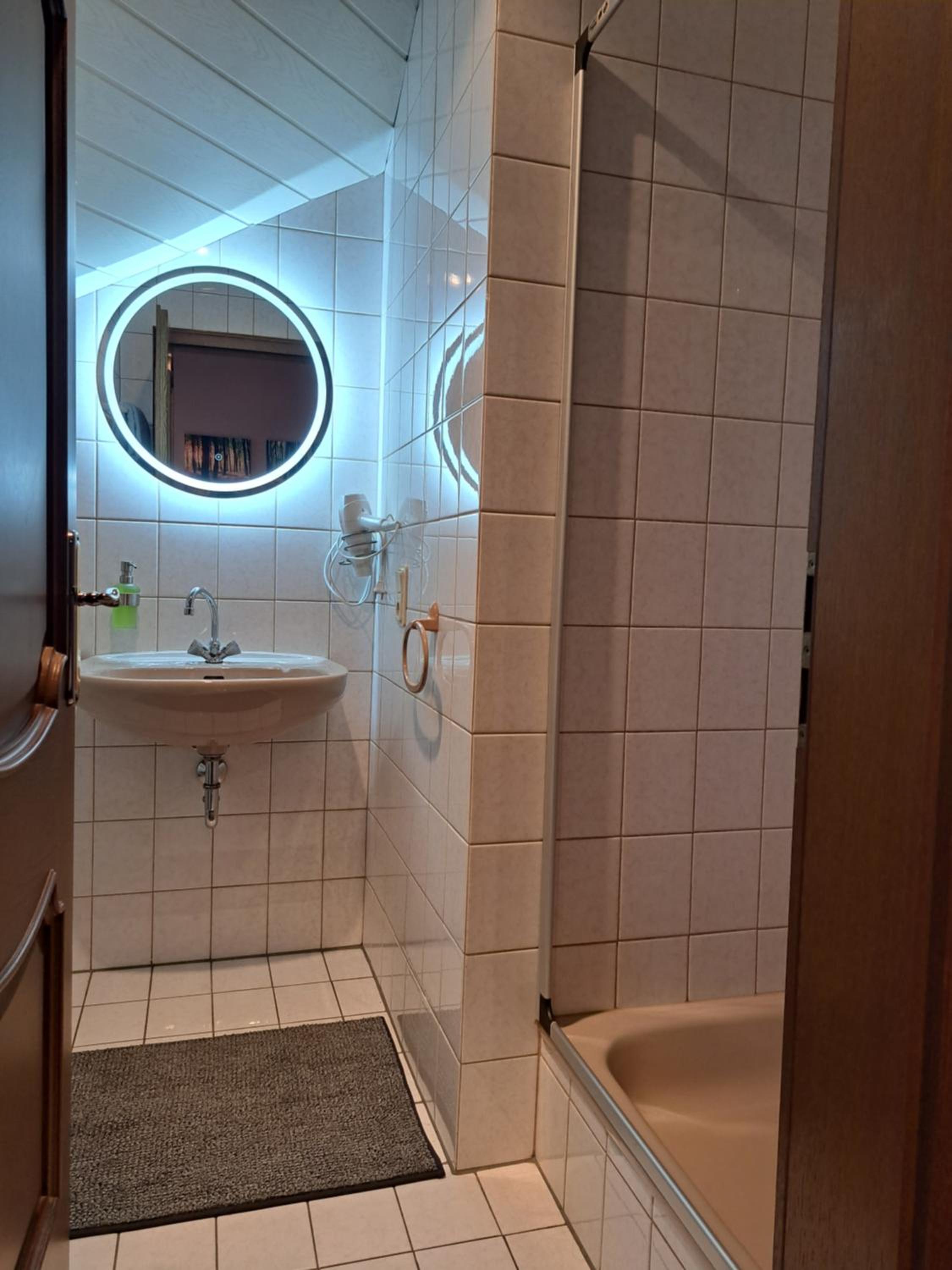 Double Room with Garden View - Photo 3