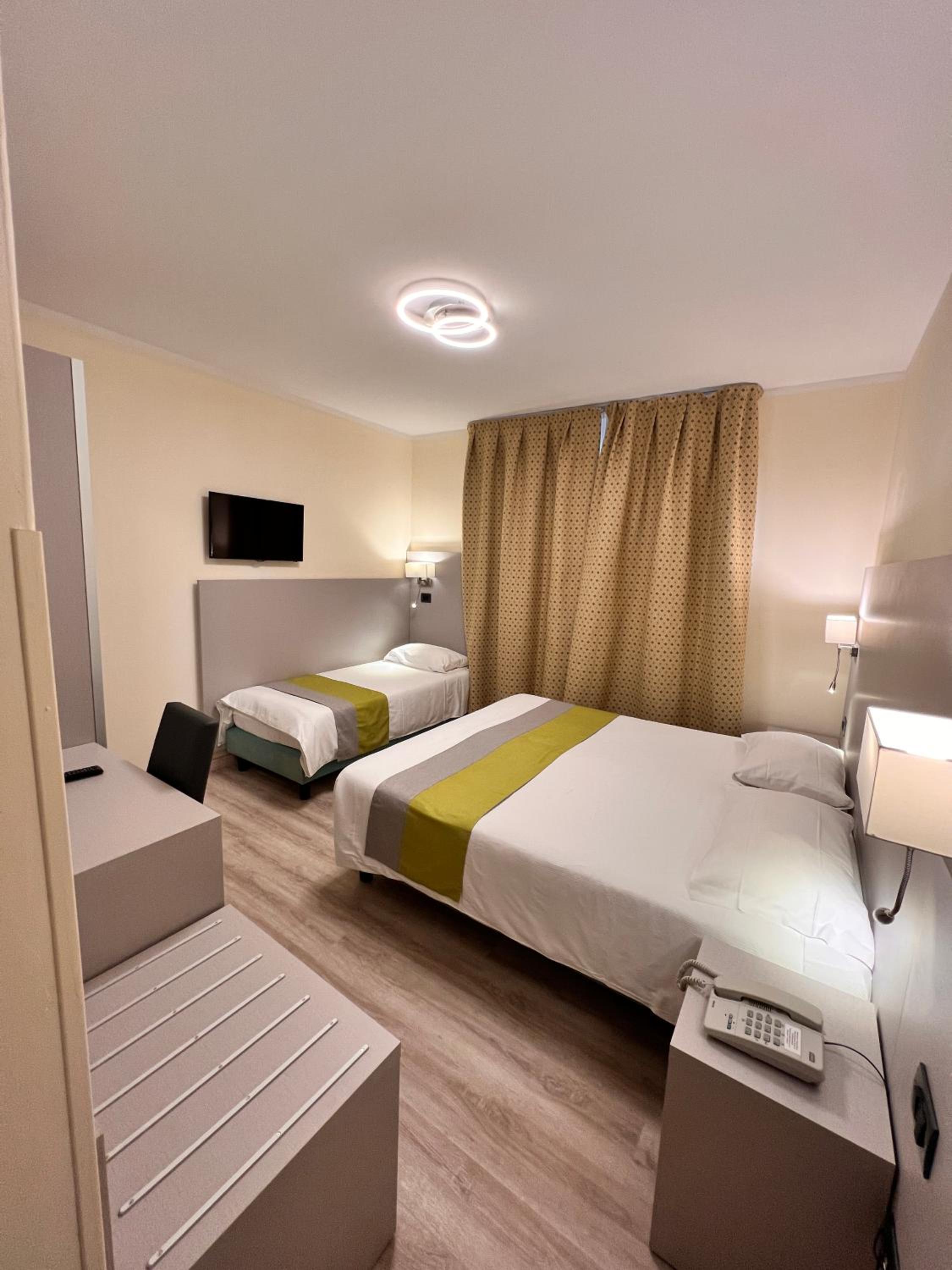 Triple Room - Photo 5