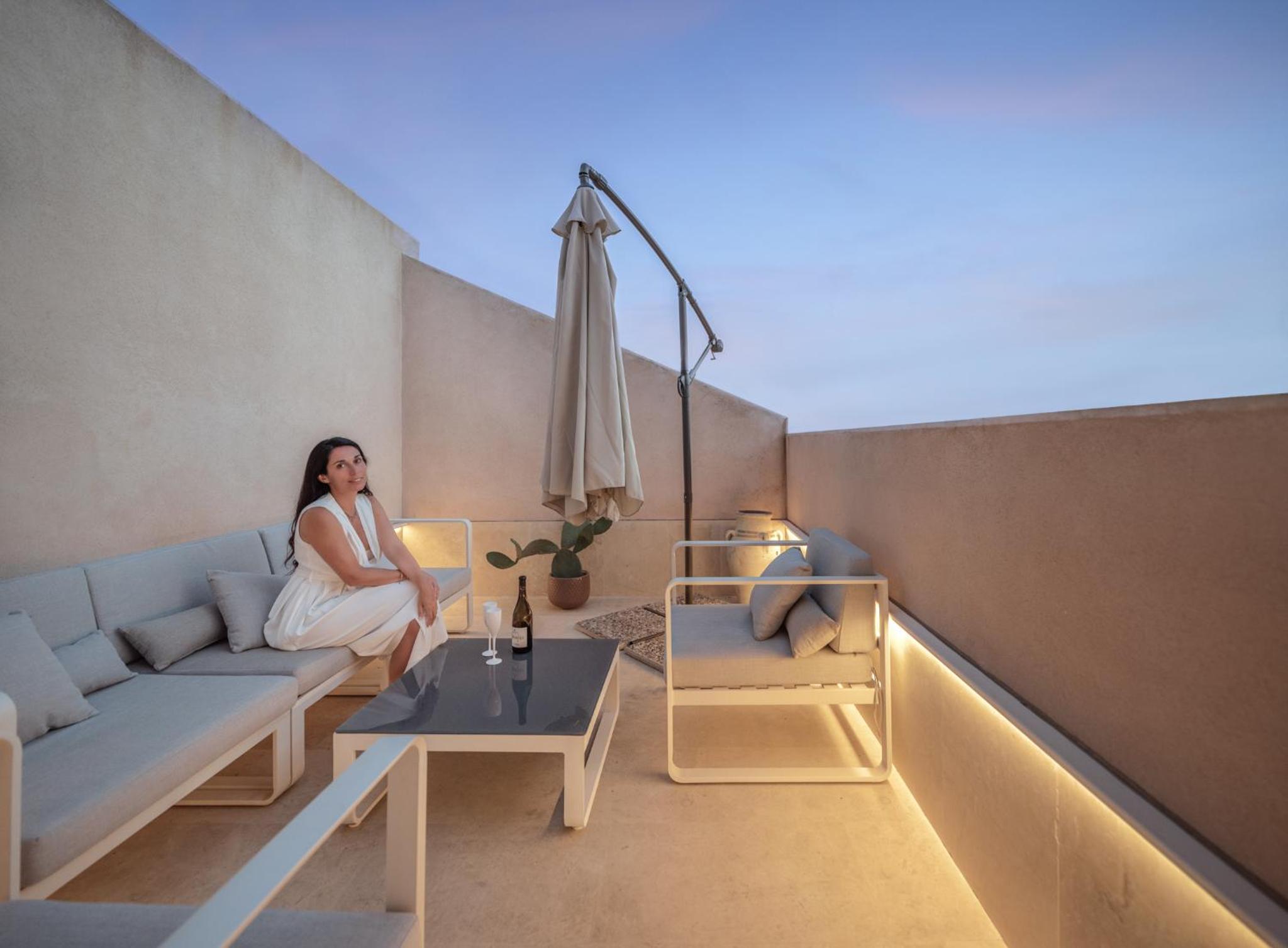 Suite with Balcony photo 3
