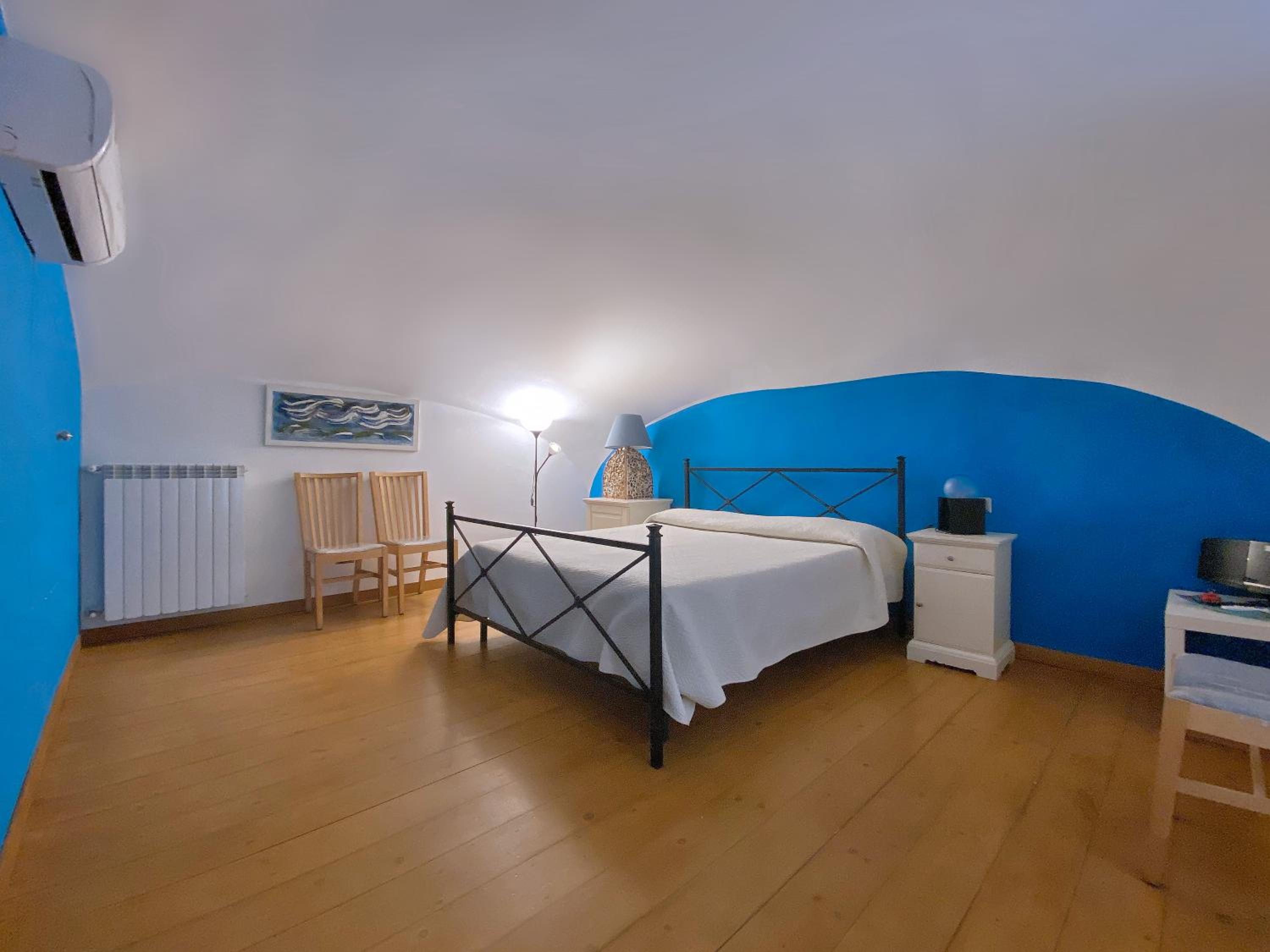 Three-Bedroom House - Photo 11