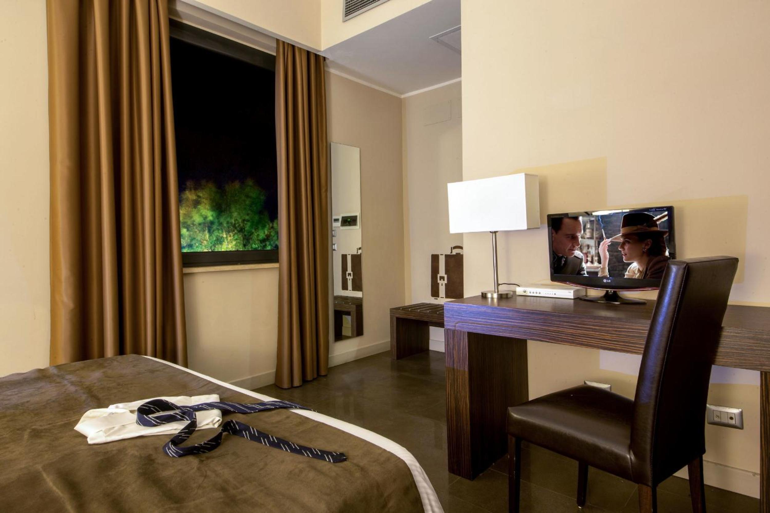 Standard Double or Twin Room photo 2