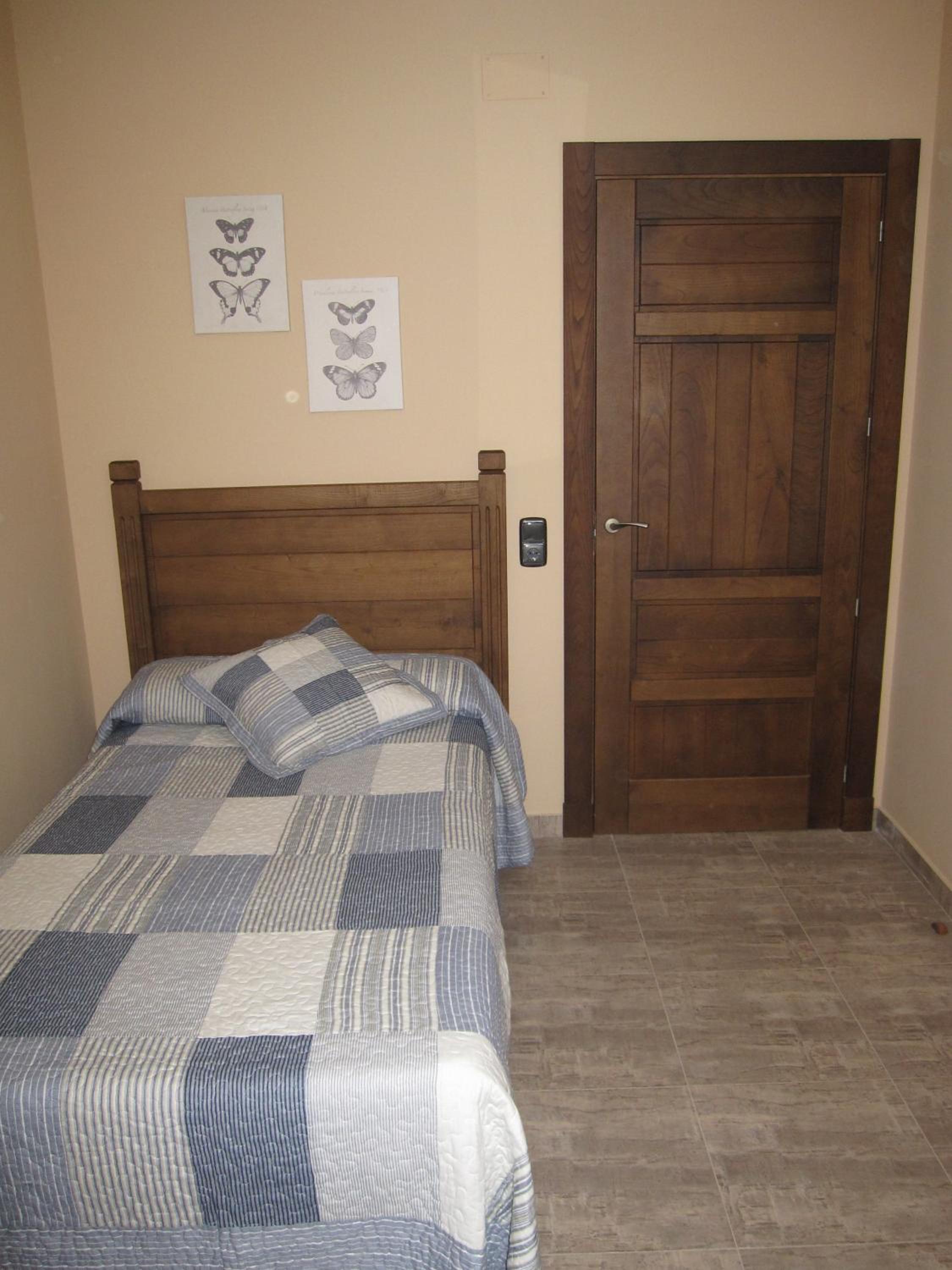 Two-Bedroom Apartment - Photo 5