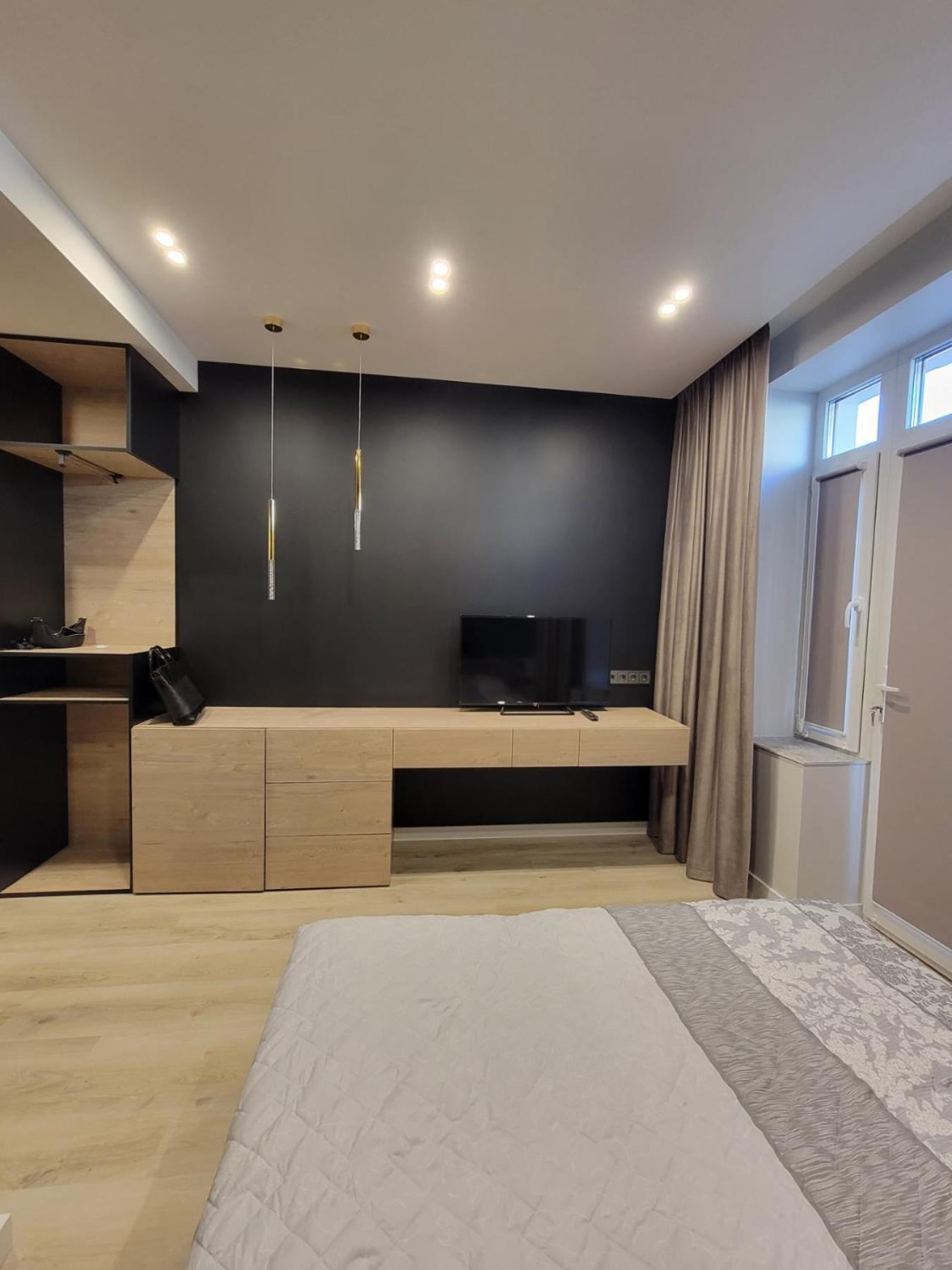 Deluxe Double Room with Balcony photo 3