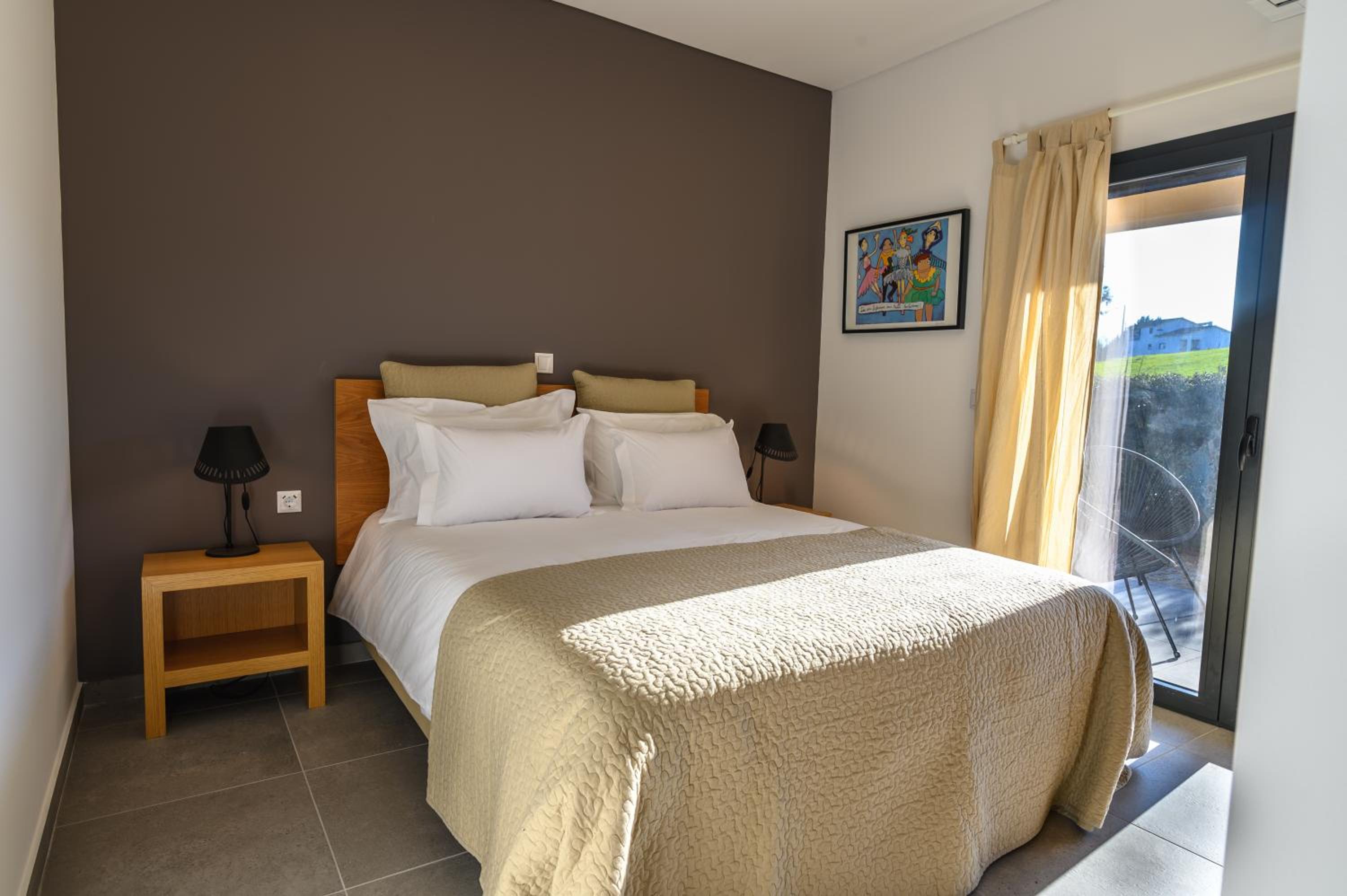 Two-Bedroom Villa - Photo 12
