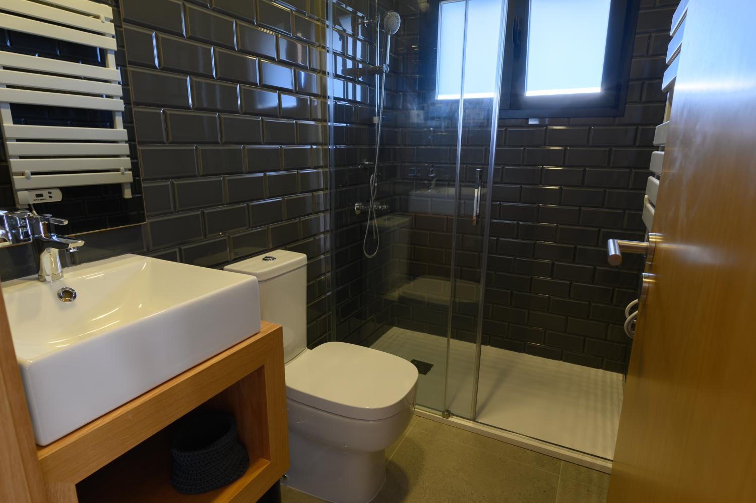 Two-Bedroom Villa - Photo 9