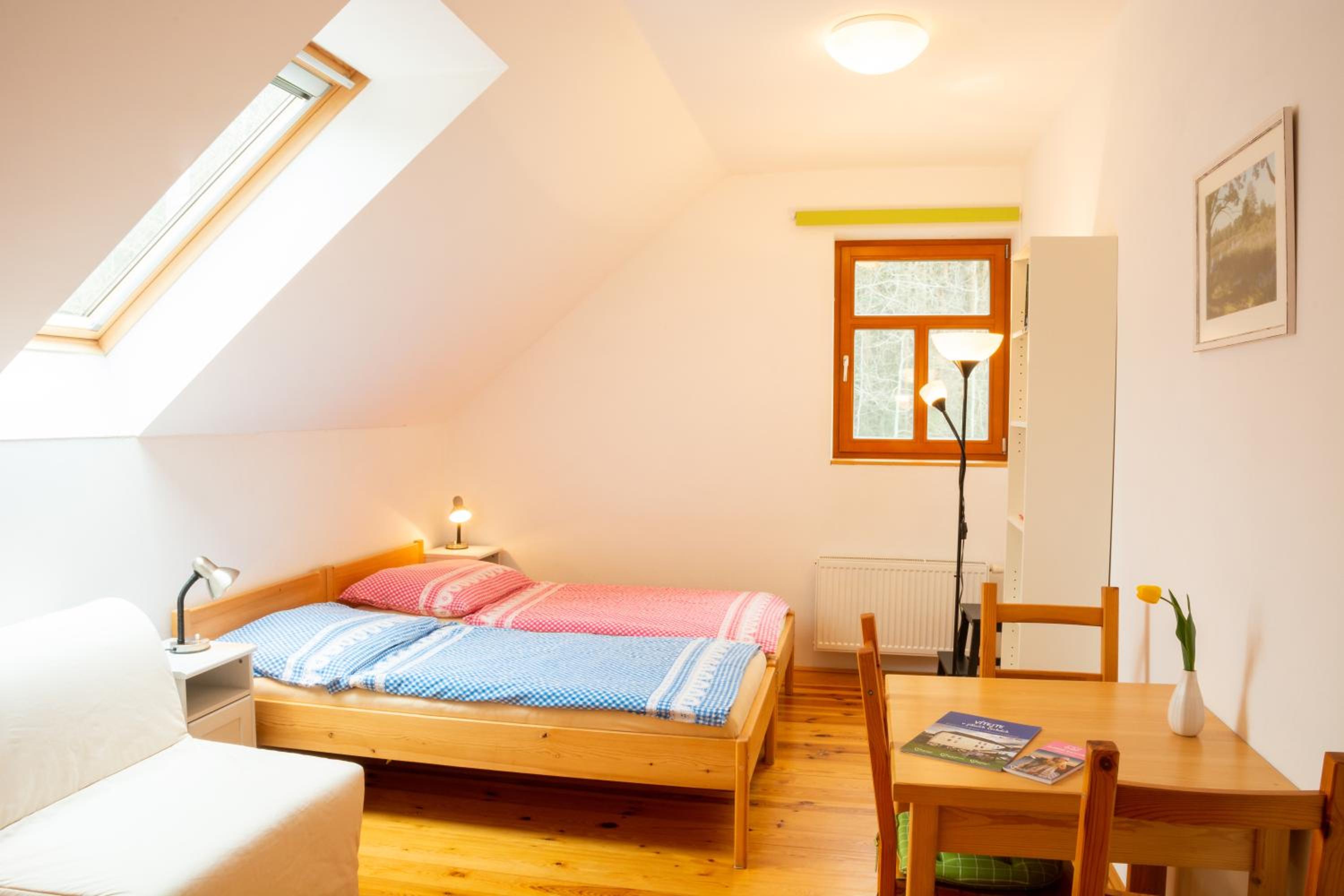 Triple Room with Bathroom - Photo 2