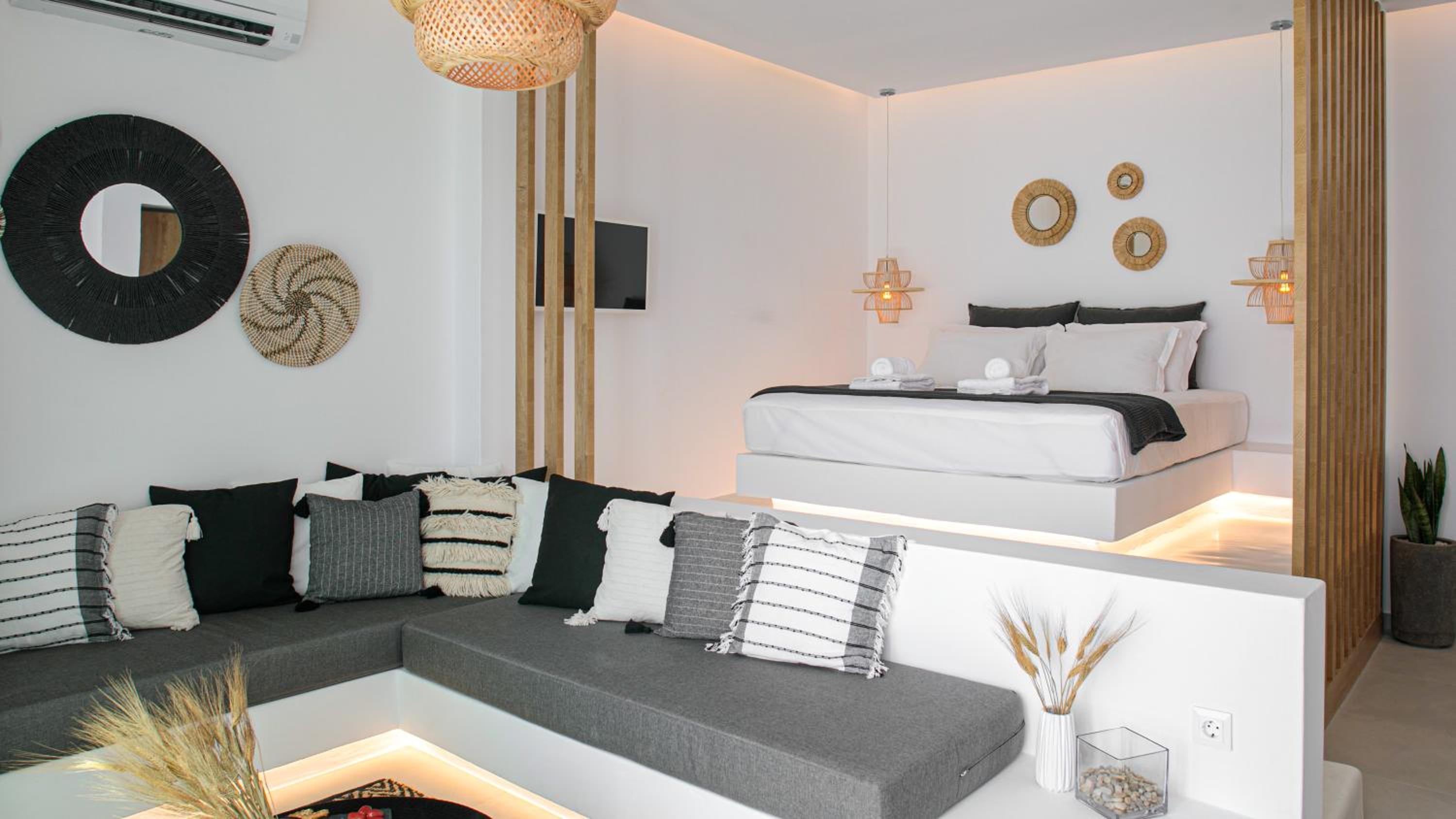 Deluxe Seafront Suite with Private Pool