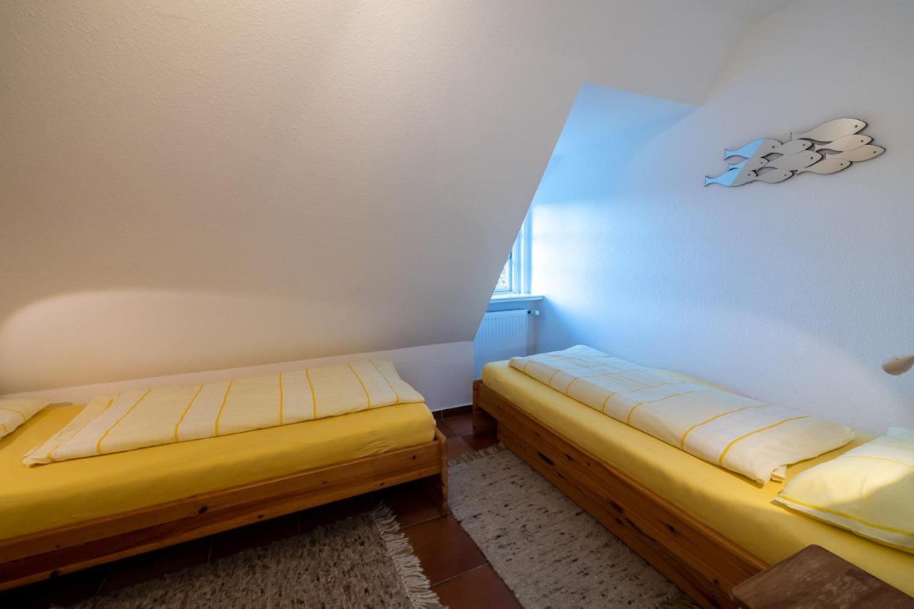 Apartment with Terrace photo 3