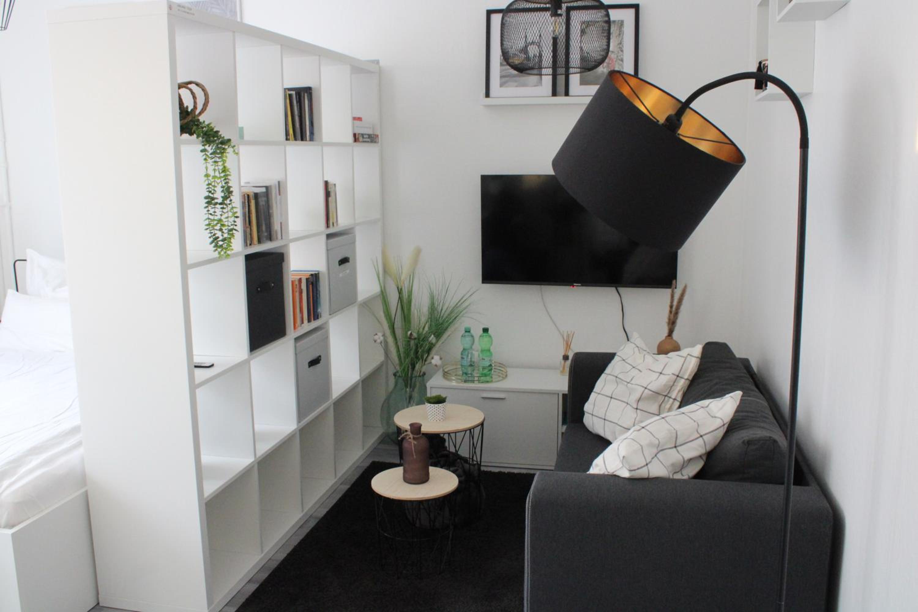 One-Bedroom Apartment photo 1