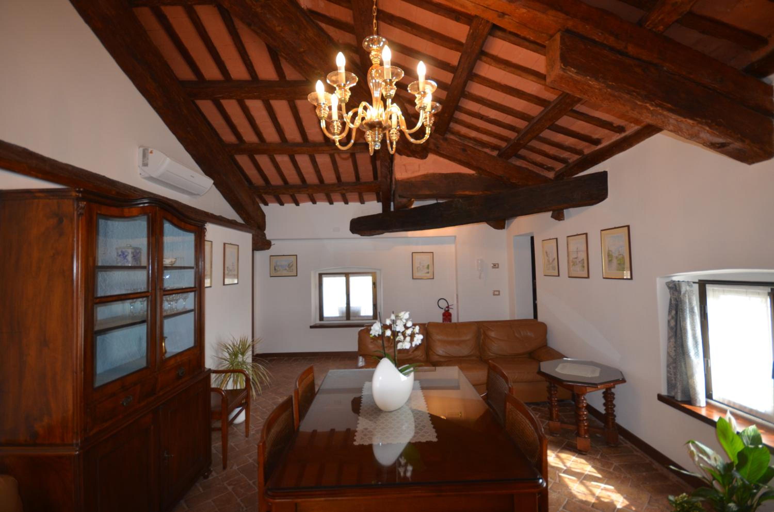 Double Room with Private Bathroom - Photo 17