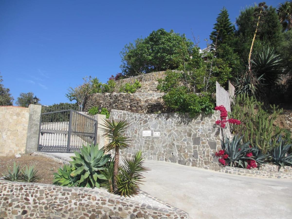 Villa photo 3