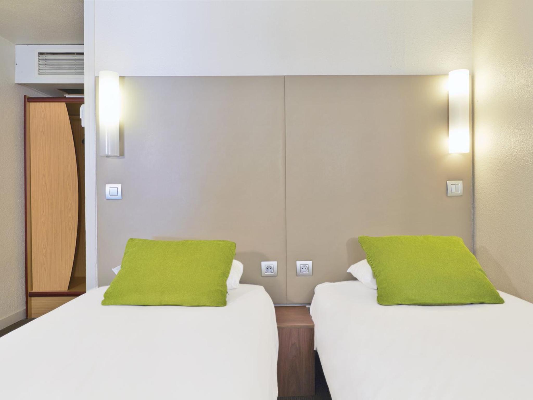 Twin Room - Photo 4