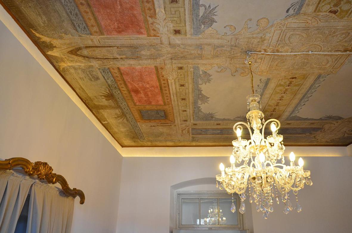 Superior Family Room - Photo 22
