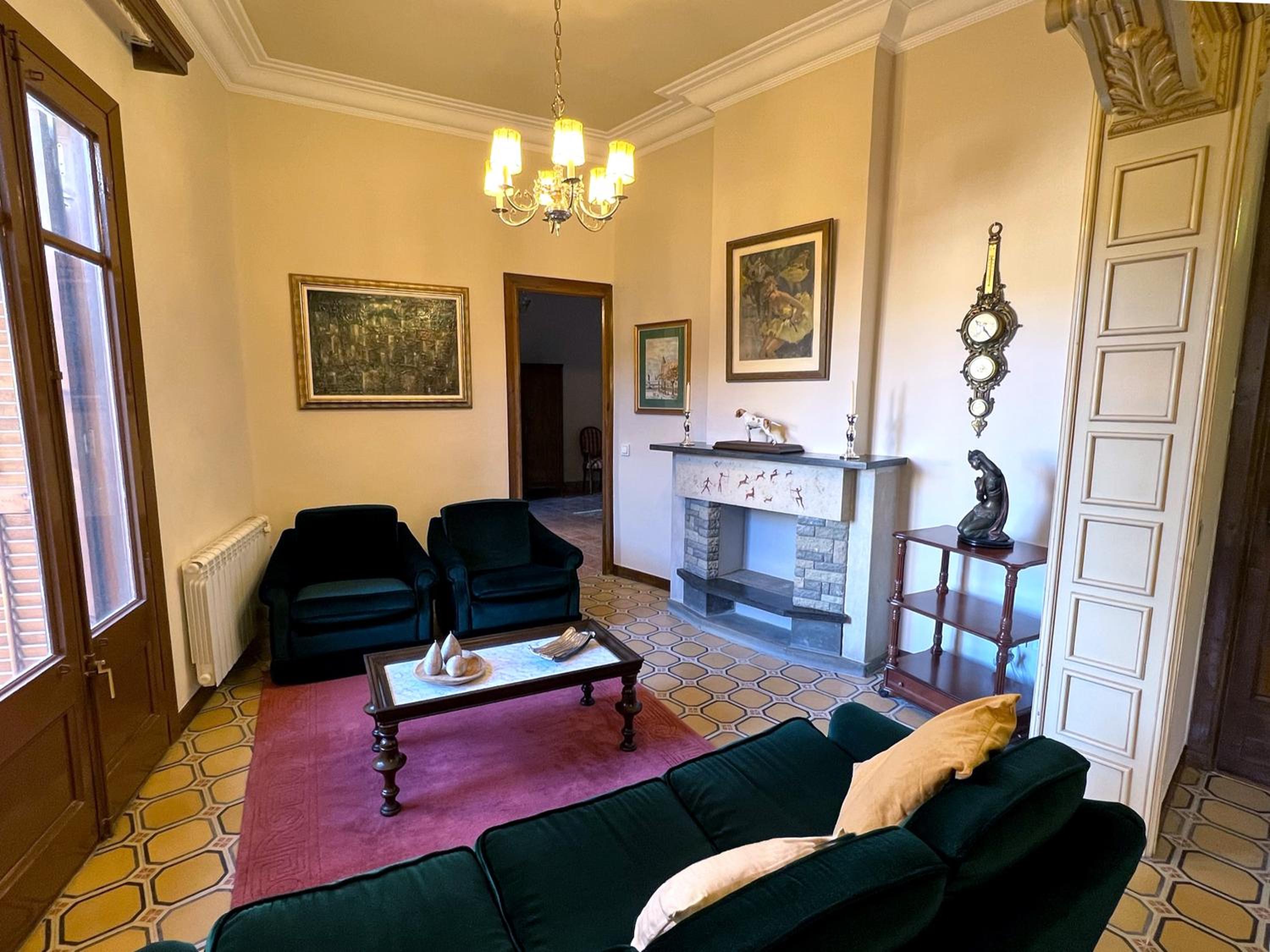Casa de cinco habitaciones