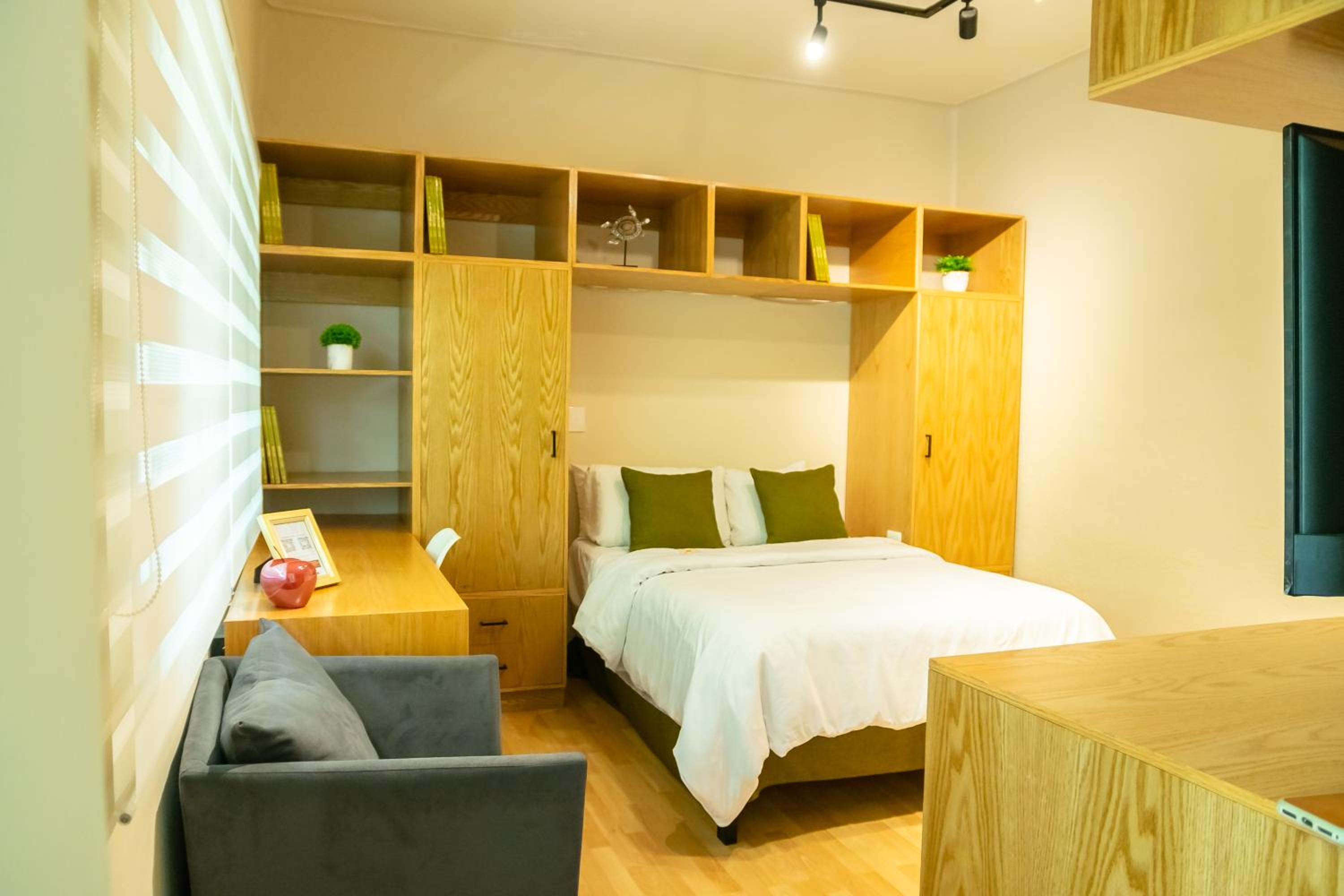 Double Room with Private Bathroom - Photo 1