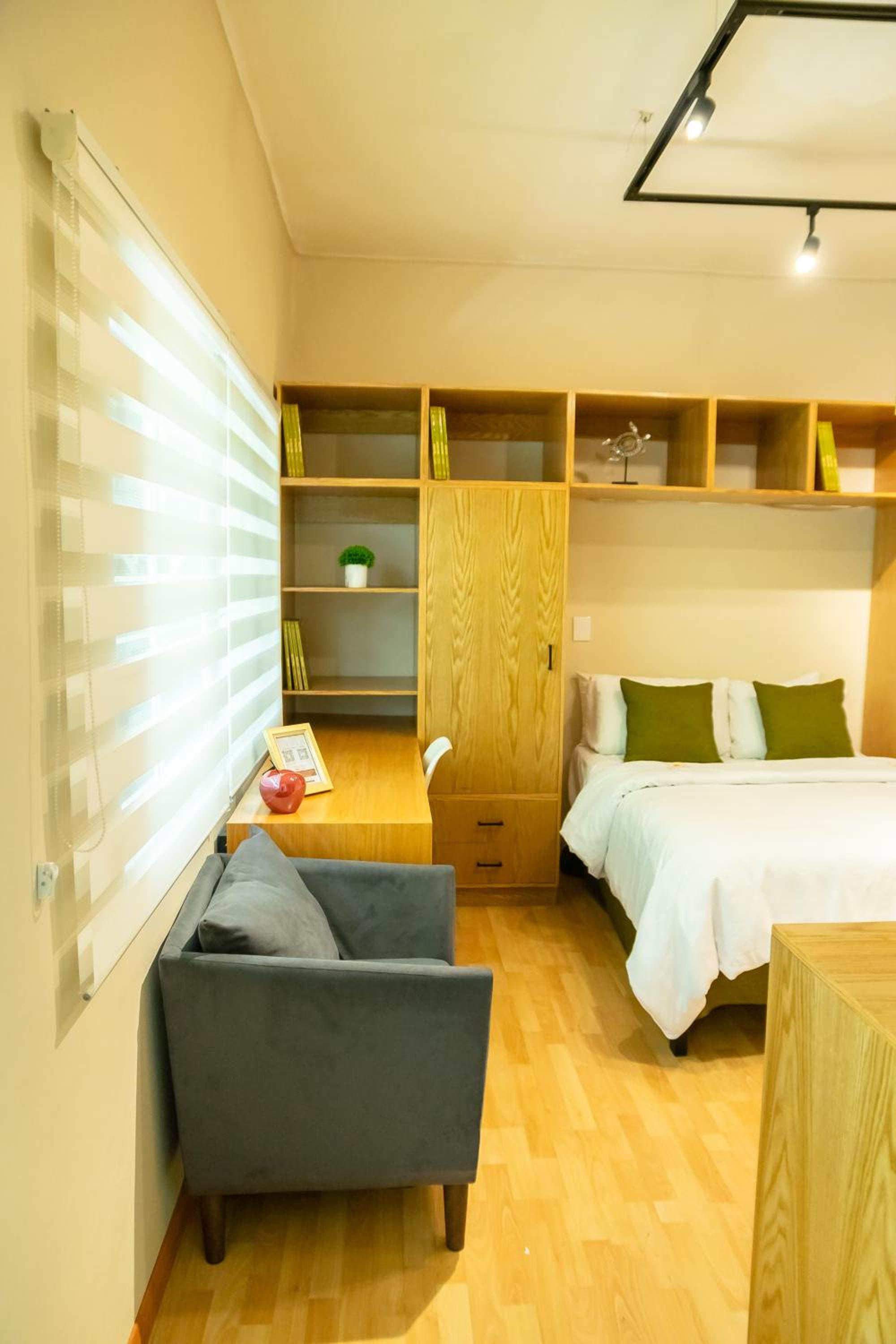 Double Room with Private Bathroom - Photo 2