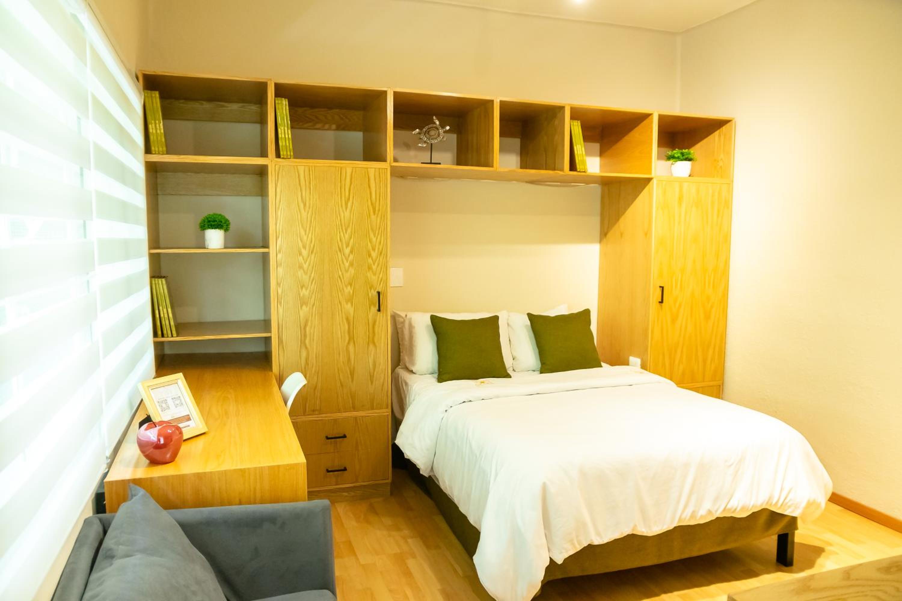 Double Room with Private Bathroom - Photo 3