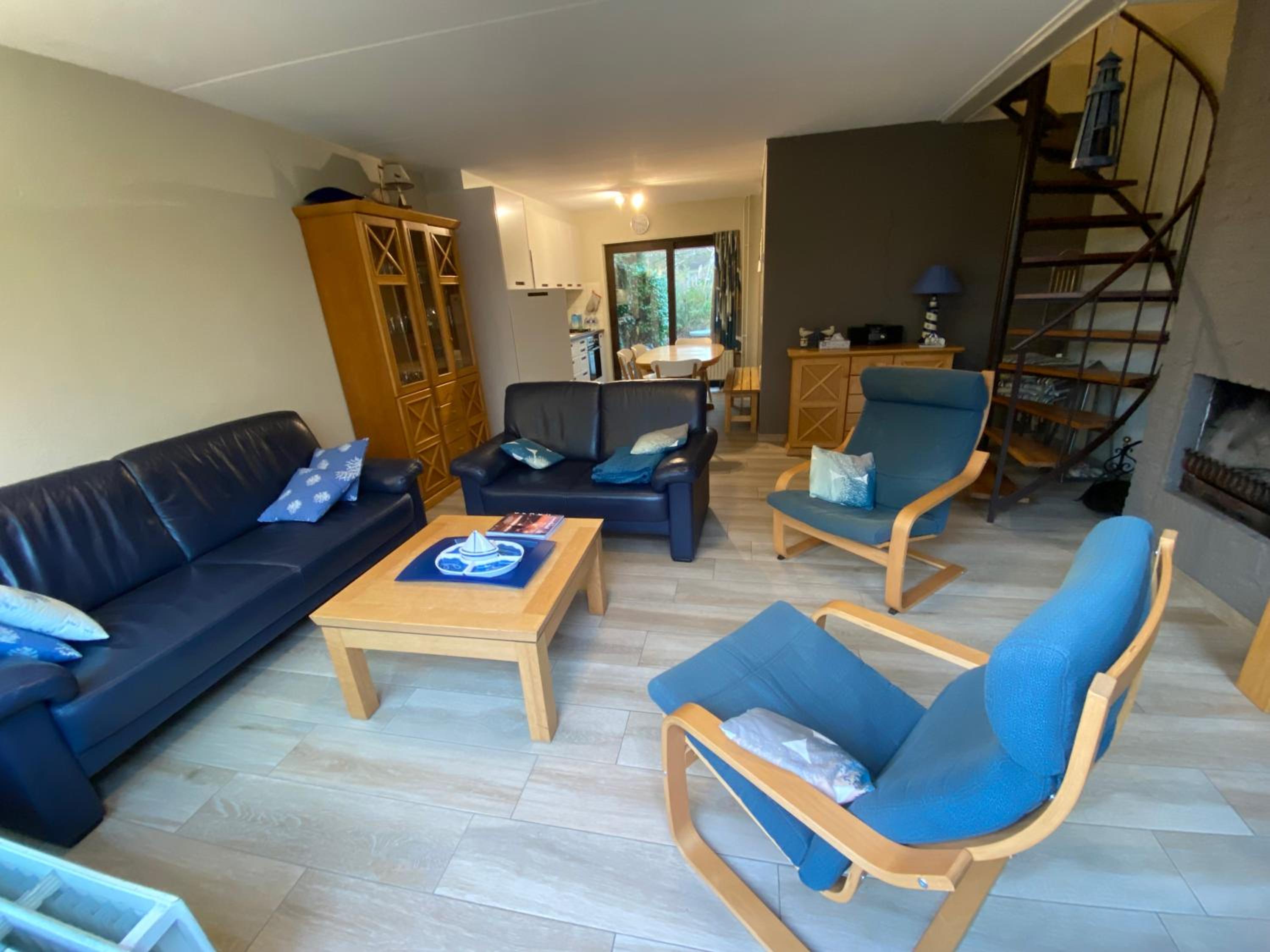 Three-Bedroom House photo 1