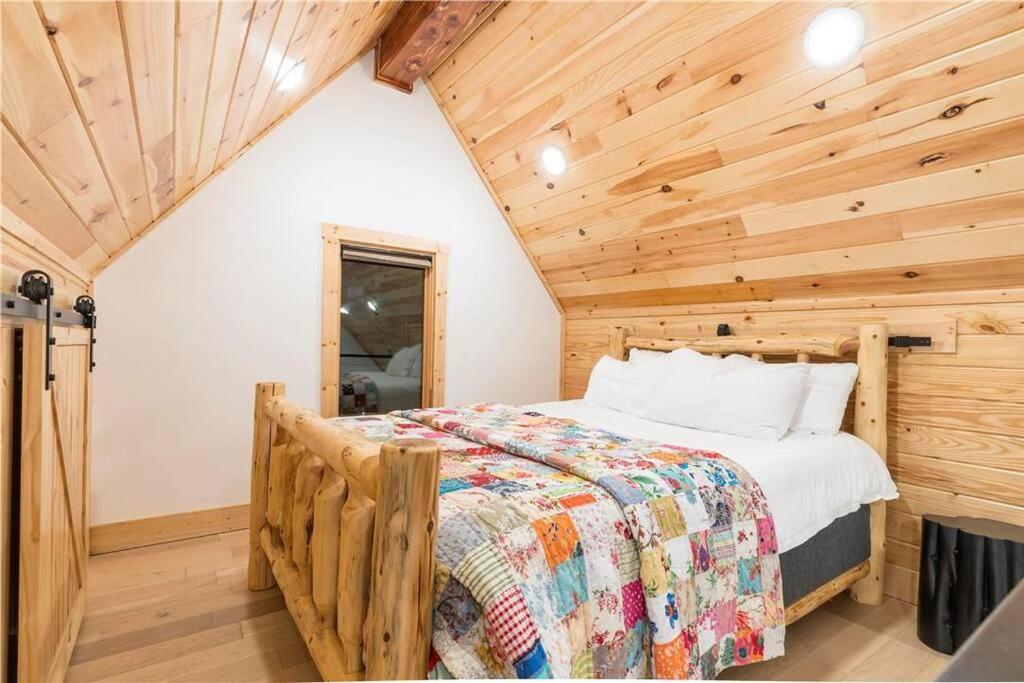 Three-Bedroom Villa photo 1