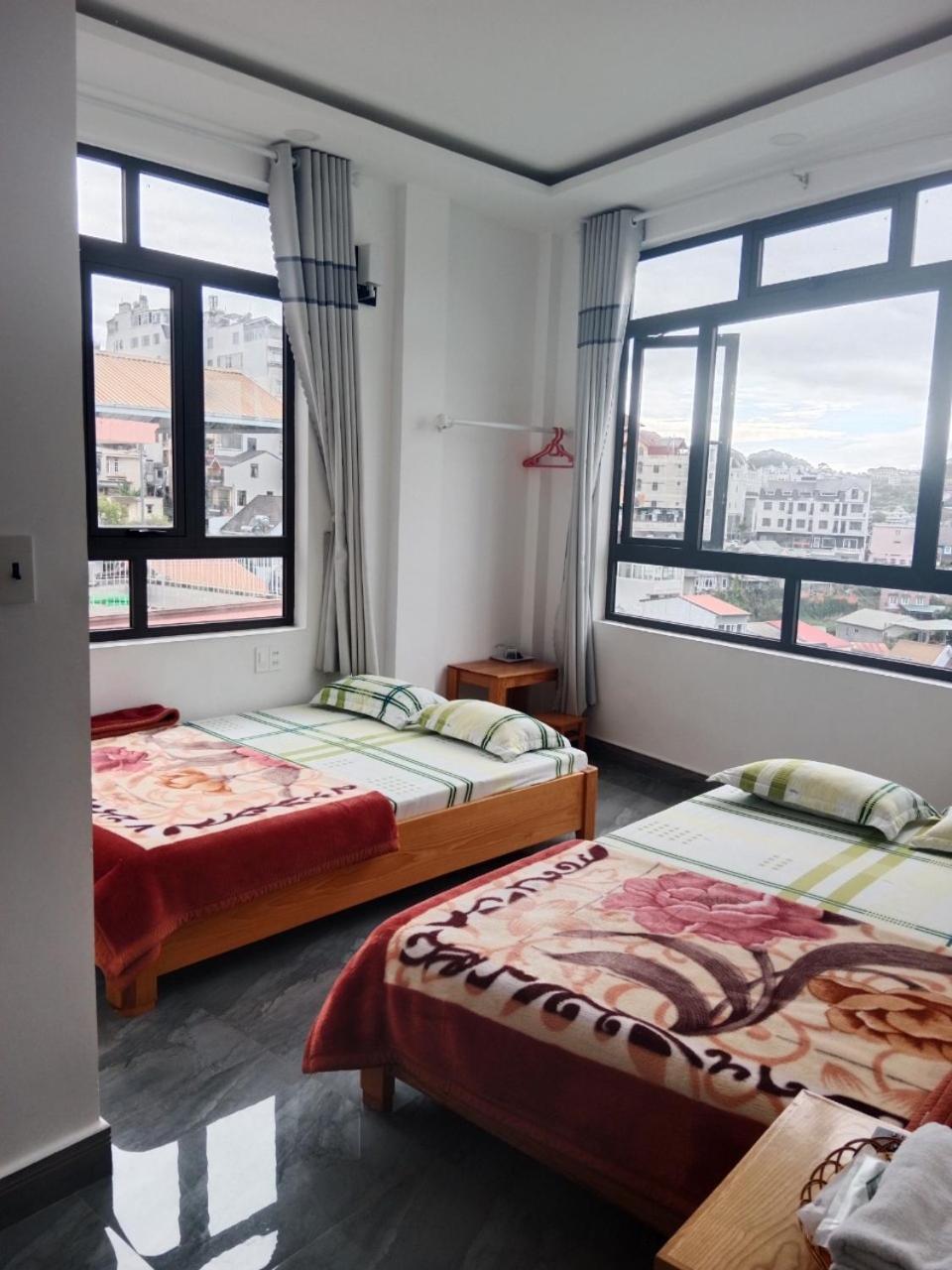 Quadruple Room with Mountain View