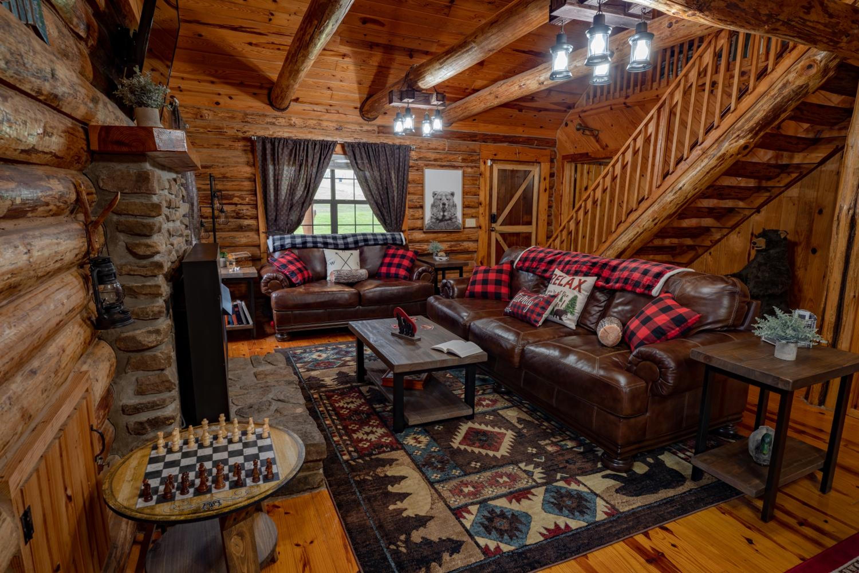 Three-Bedroom House photo 2