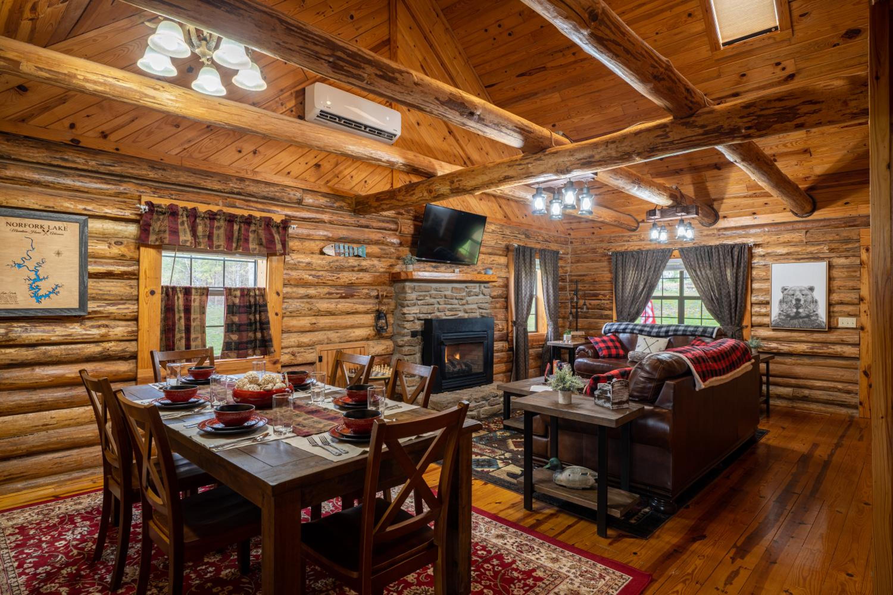 Three-Bedroom House photo 1
