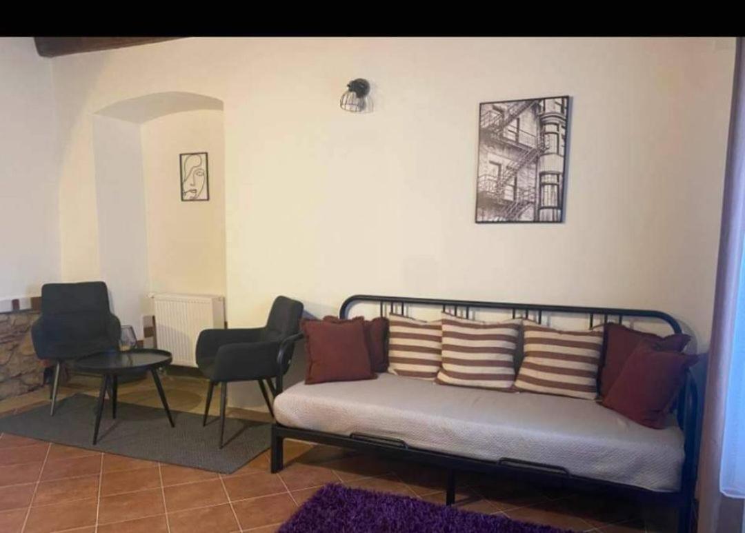 One-Bedroom Apartment - Photo 51