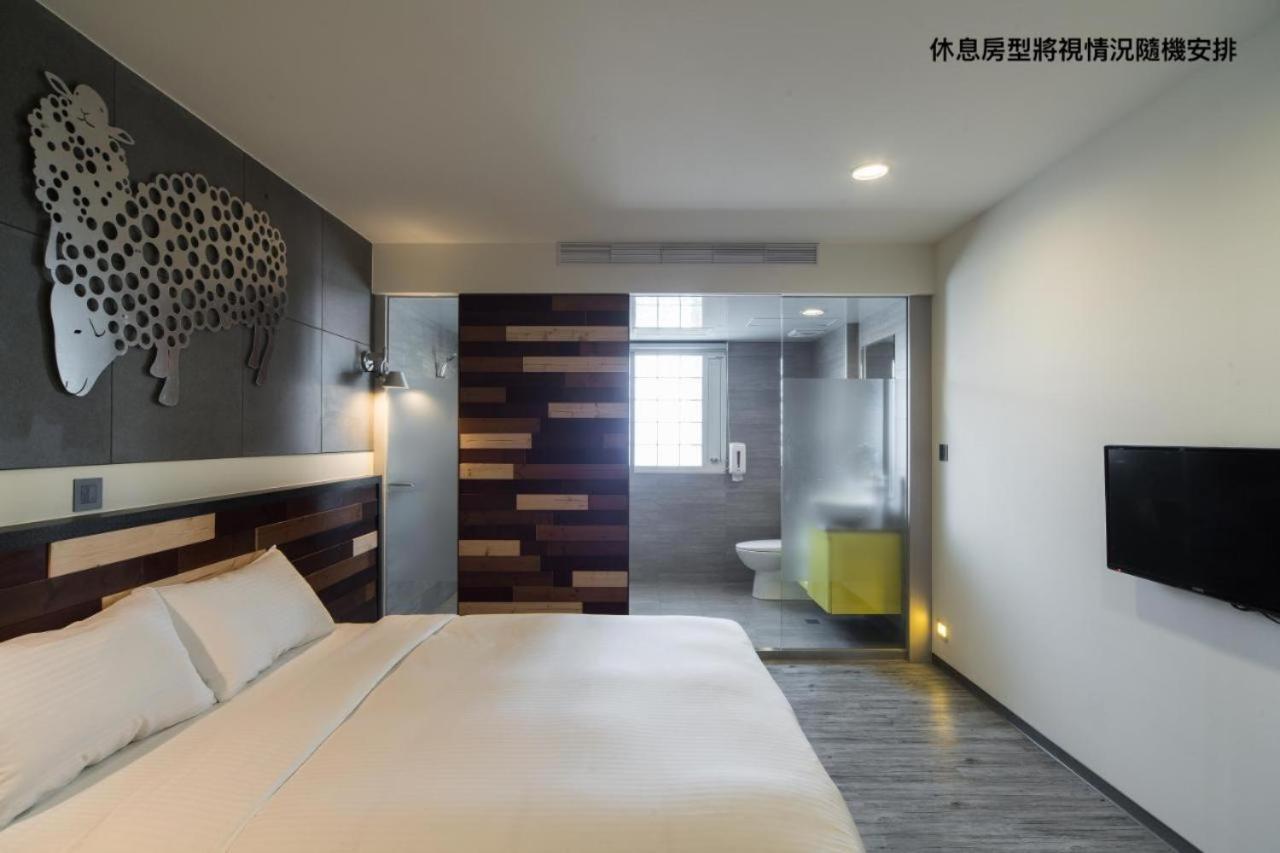 Day-Use Double Room (3 Hours)