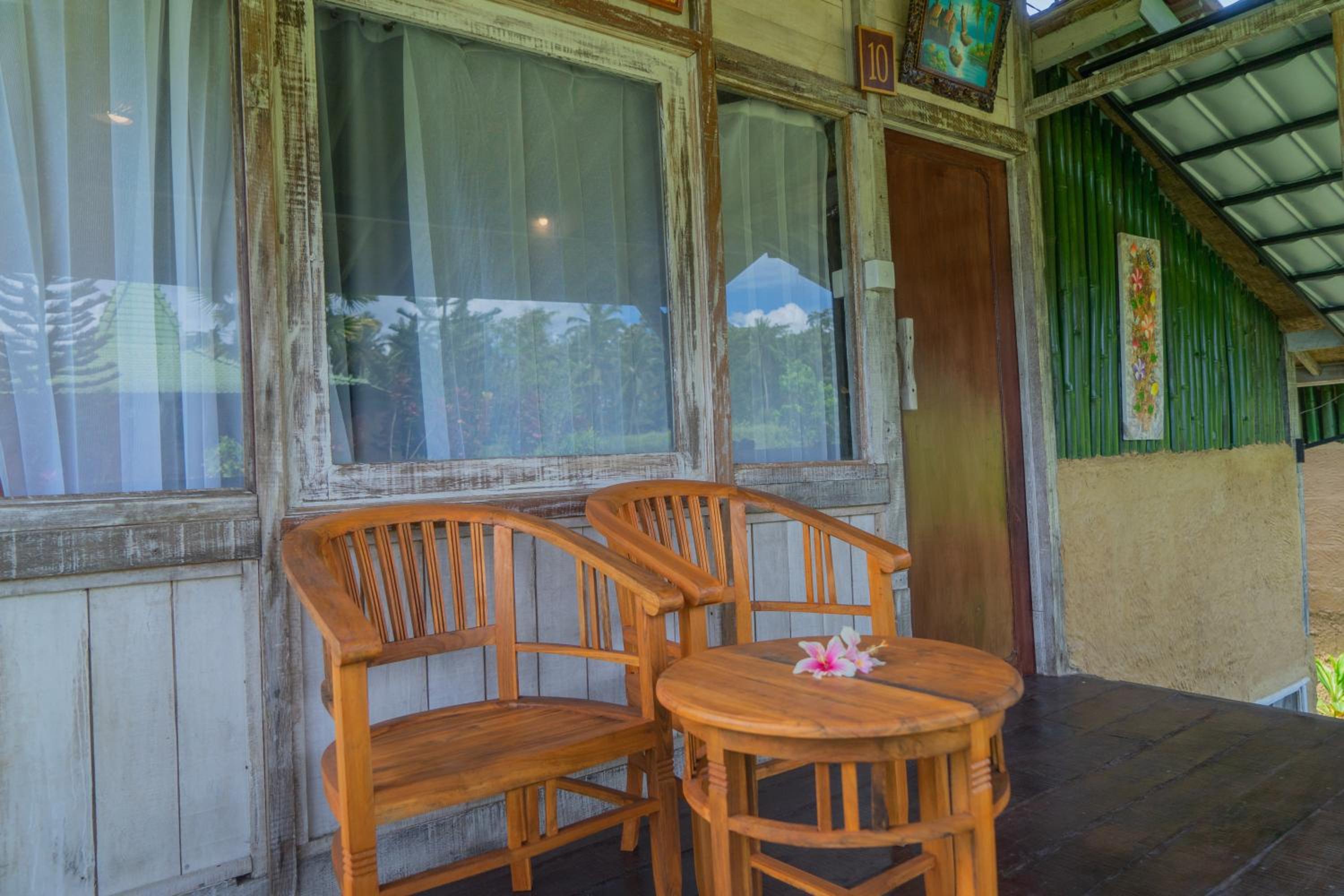 Deluxe Bungalow - Photo 13