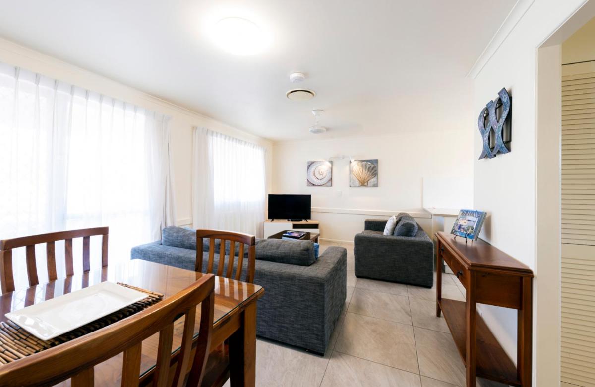 Standard Two-Bedroom Apartment photo 2