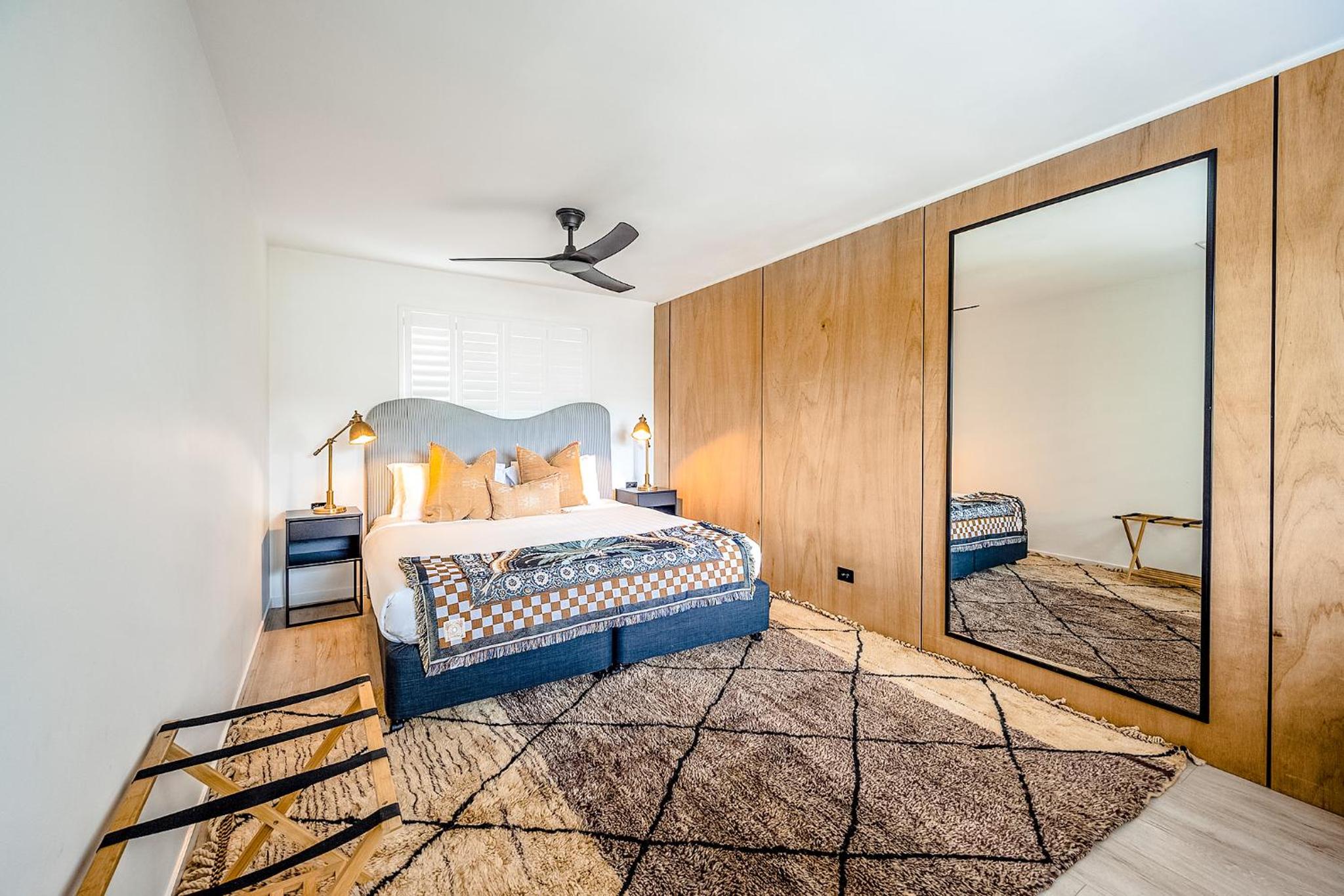 One-Bedroom Apartment - Photo 4