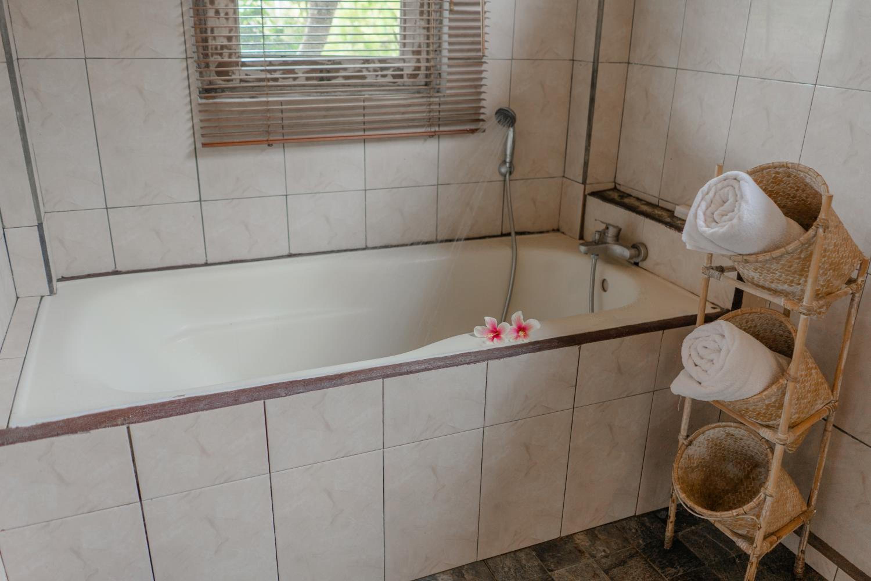 Deluxe Bungalow - Photo 42
