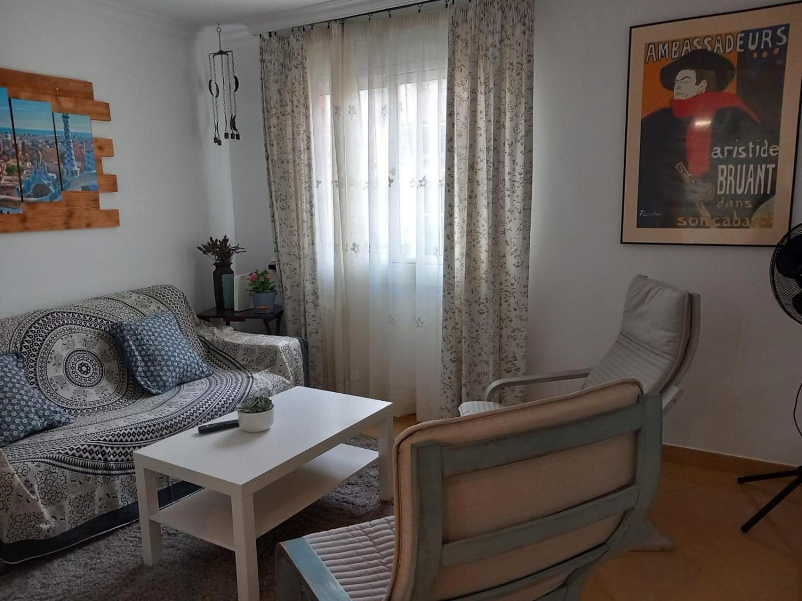 Apartment photo 2