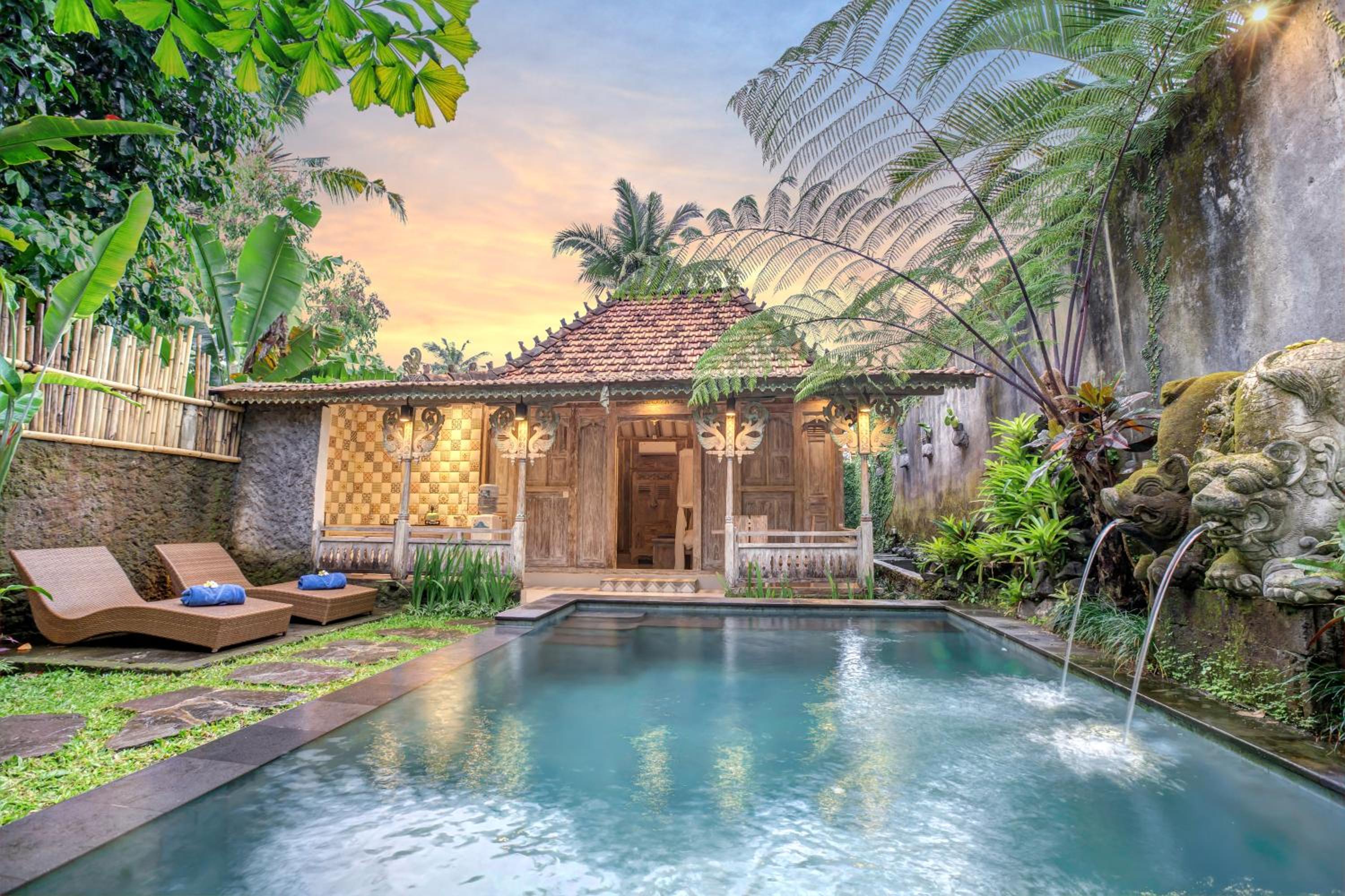 Wooden One-Bedroom Villa with Private Pool - Photo 4
