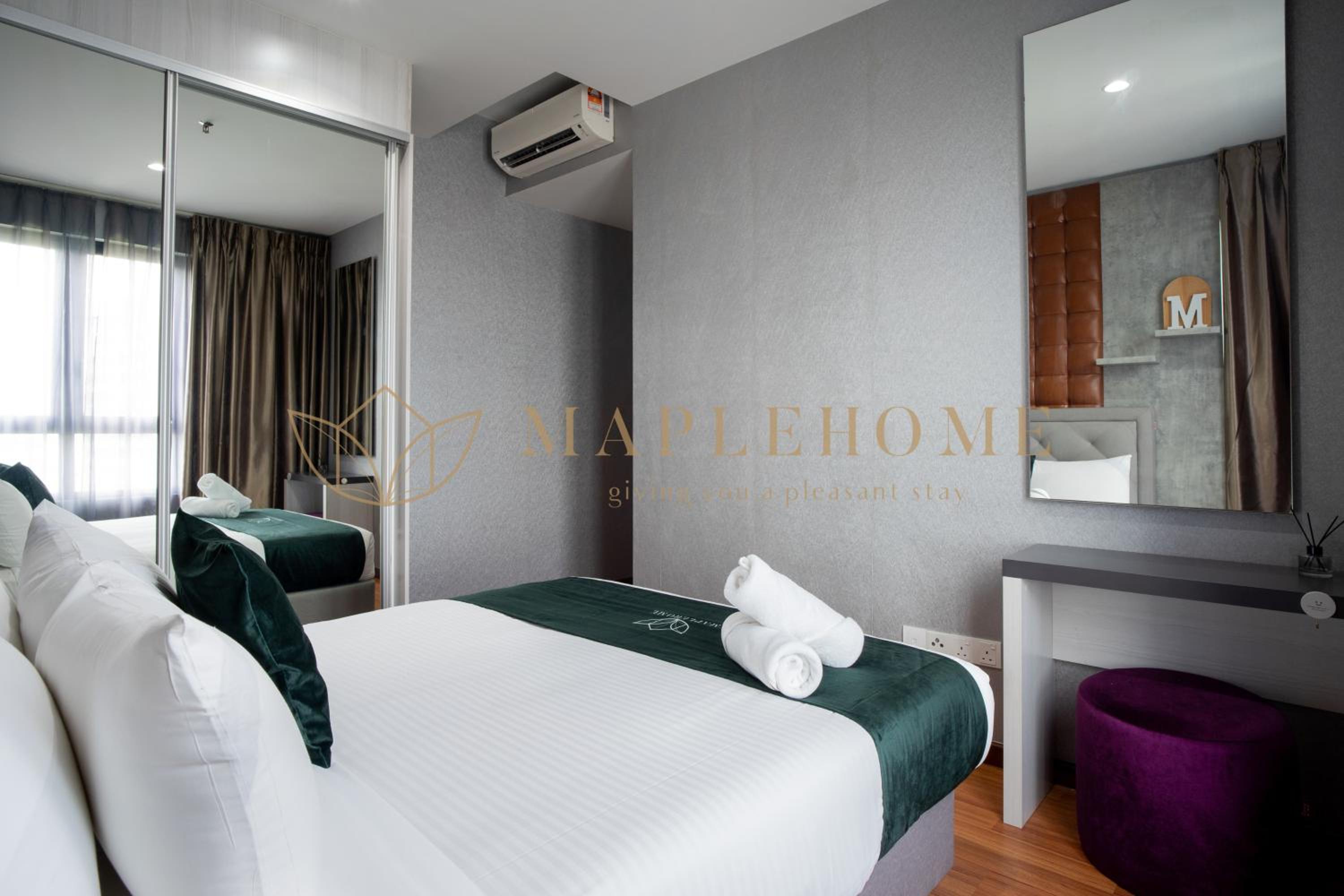 Deluxe Two-Bedroom Suite - Photo 12