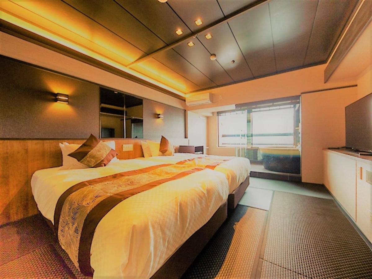 Deluxe Twin Room with Sea View - Non Smoking - Photo 1