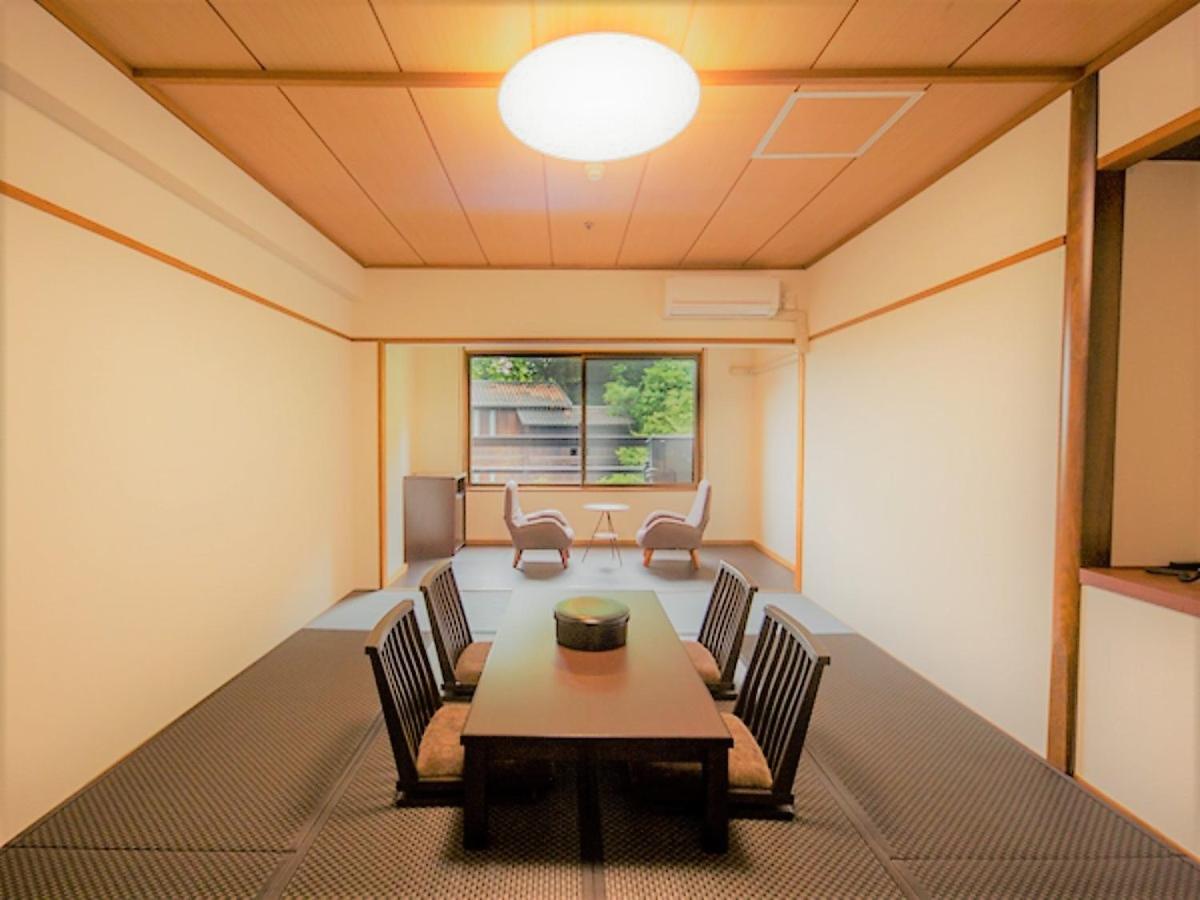 Japanese-Style Quadruple Room - Smoking - Photo 2