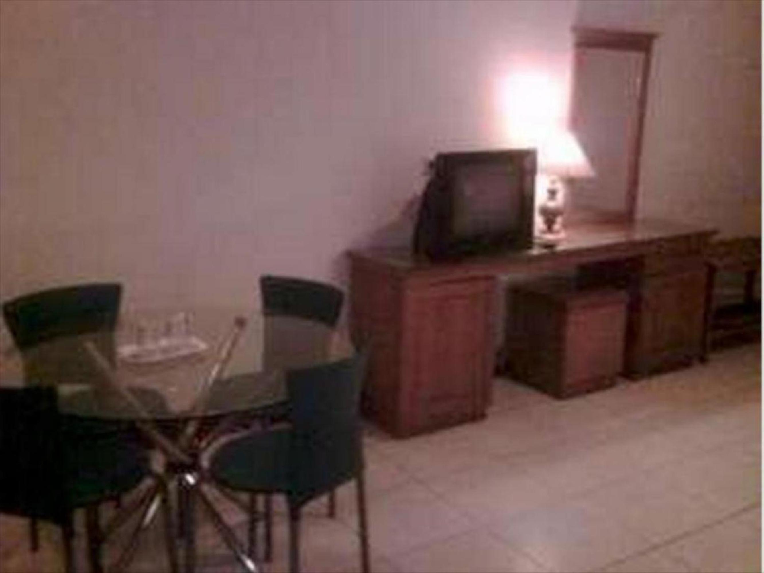Suite - Photo 4