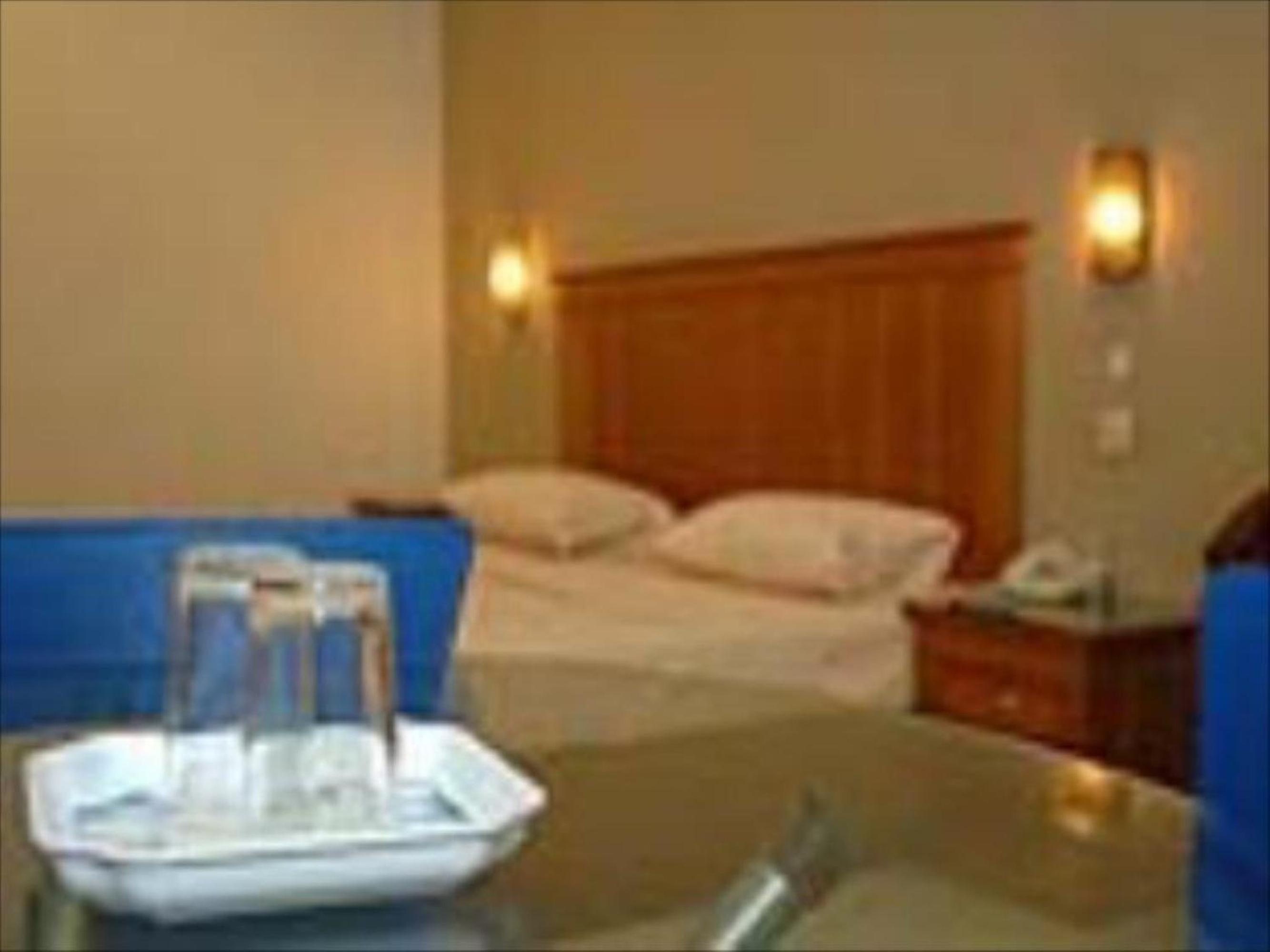 Suite - Photo 5