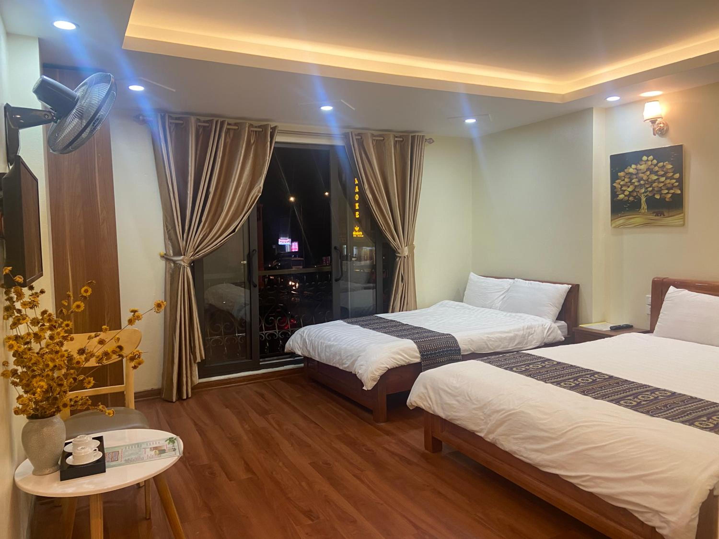 Deluxe Family Room