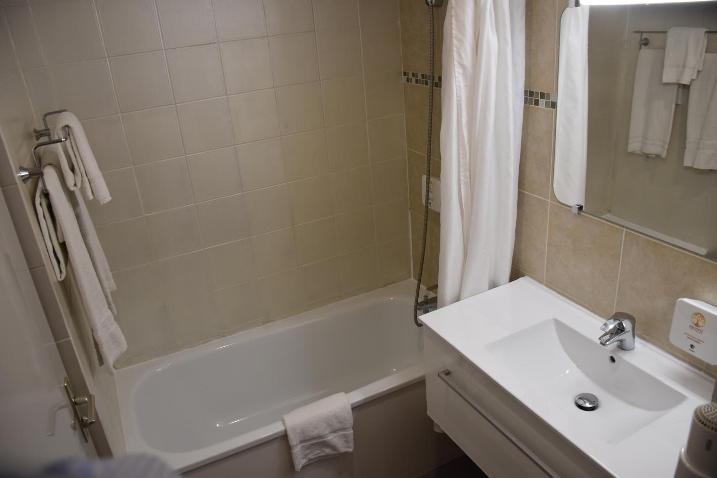 Single Room photo 2