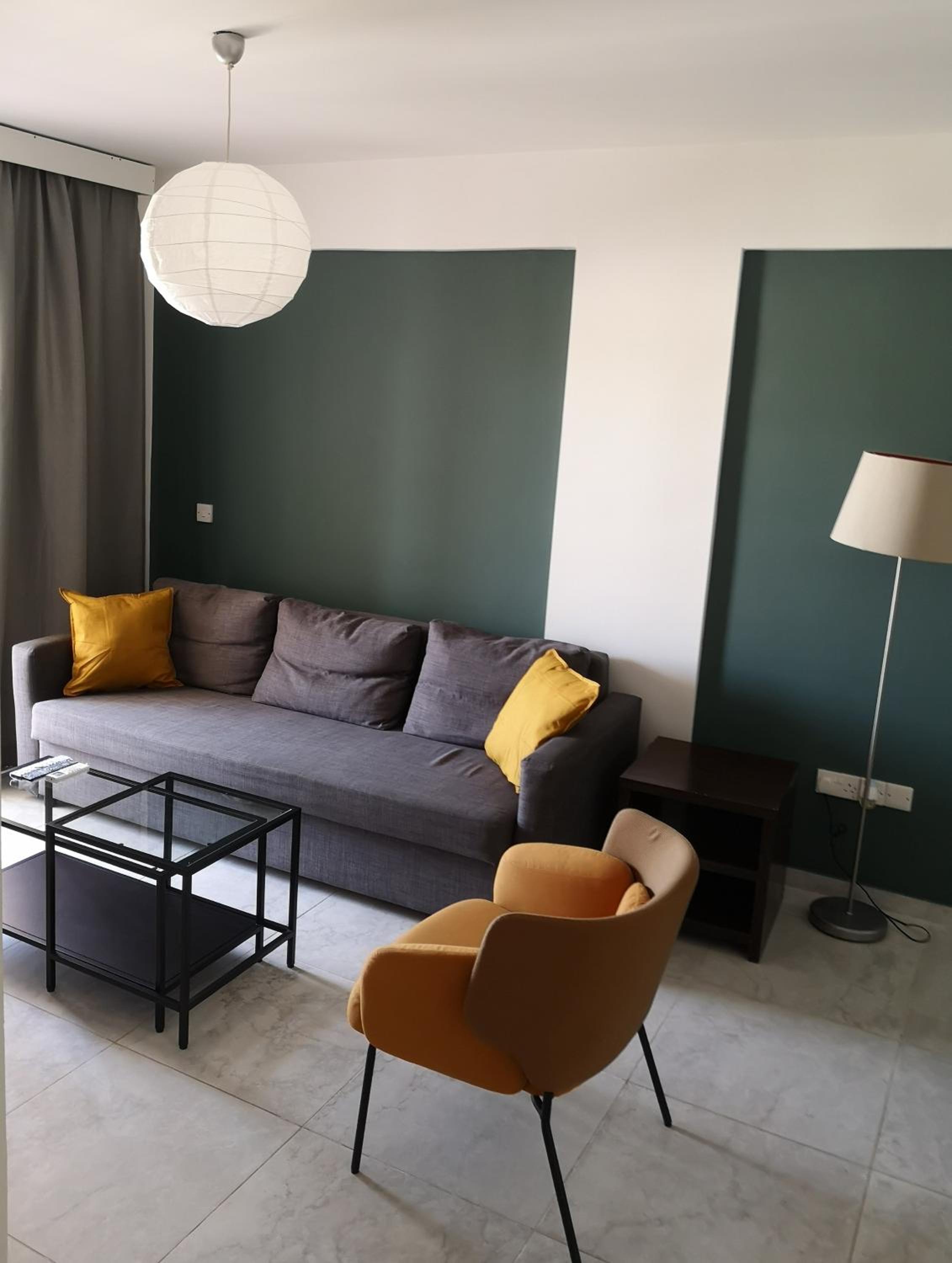 One-Bedroom Apartment photo 2