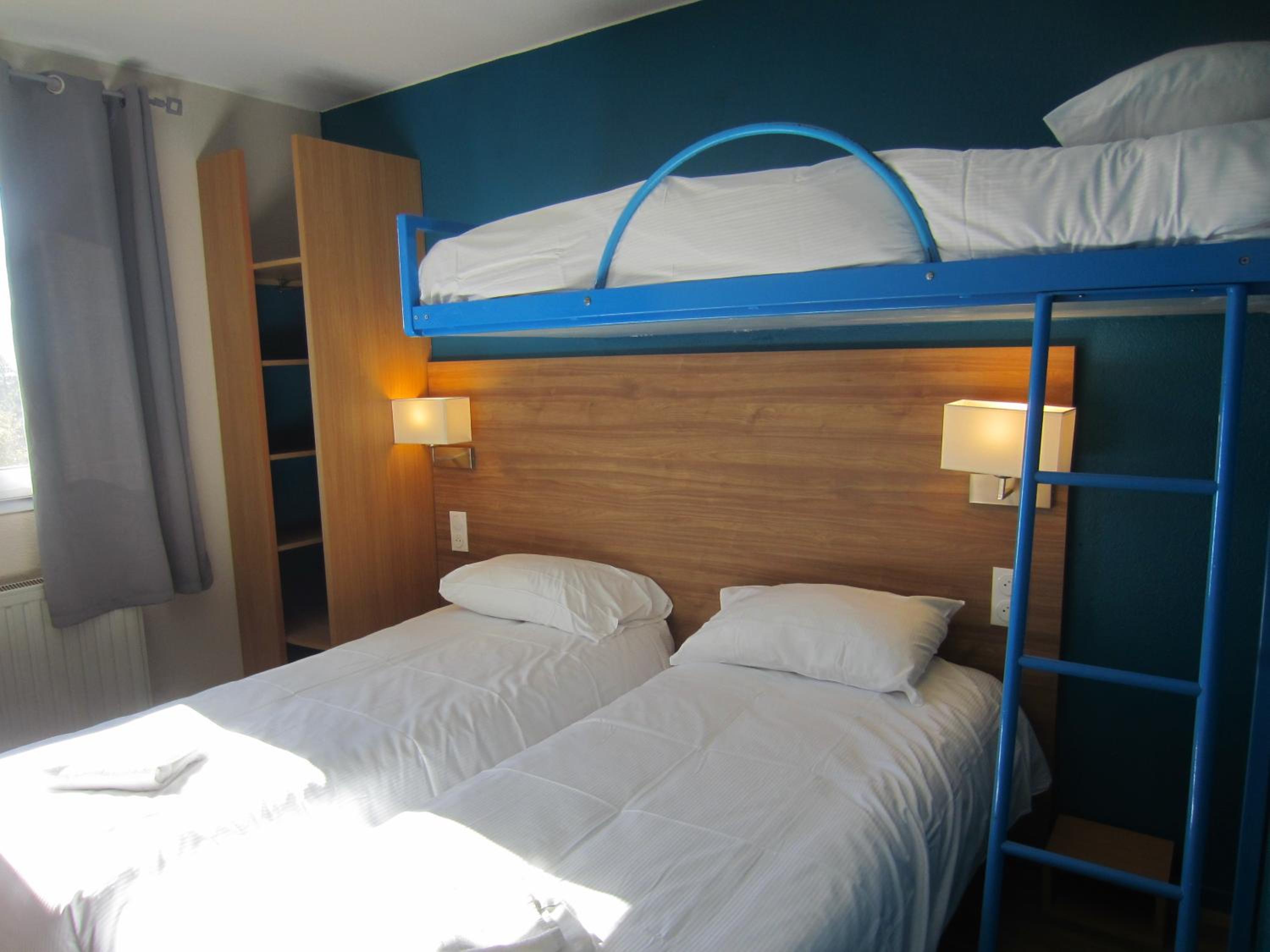 Standard Triple Room - Photo 5
