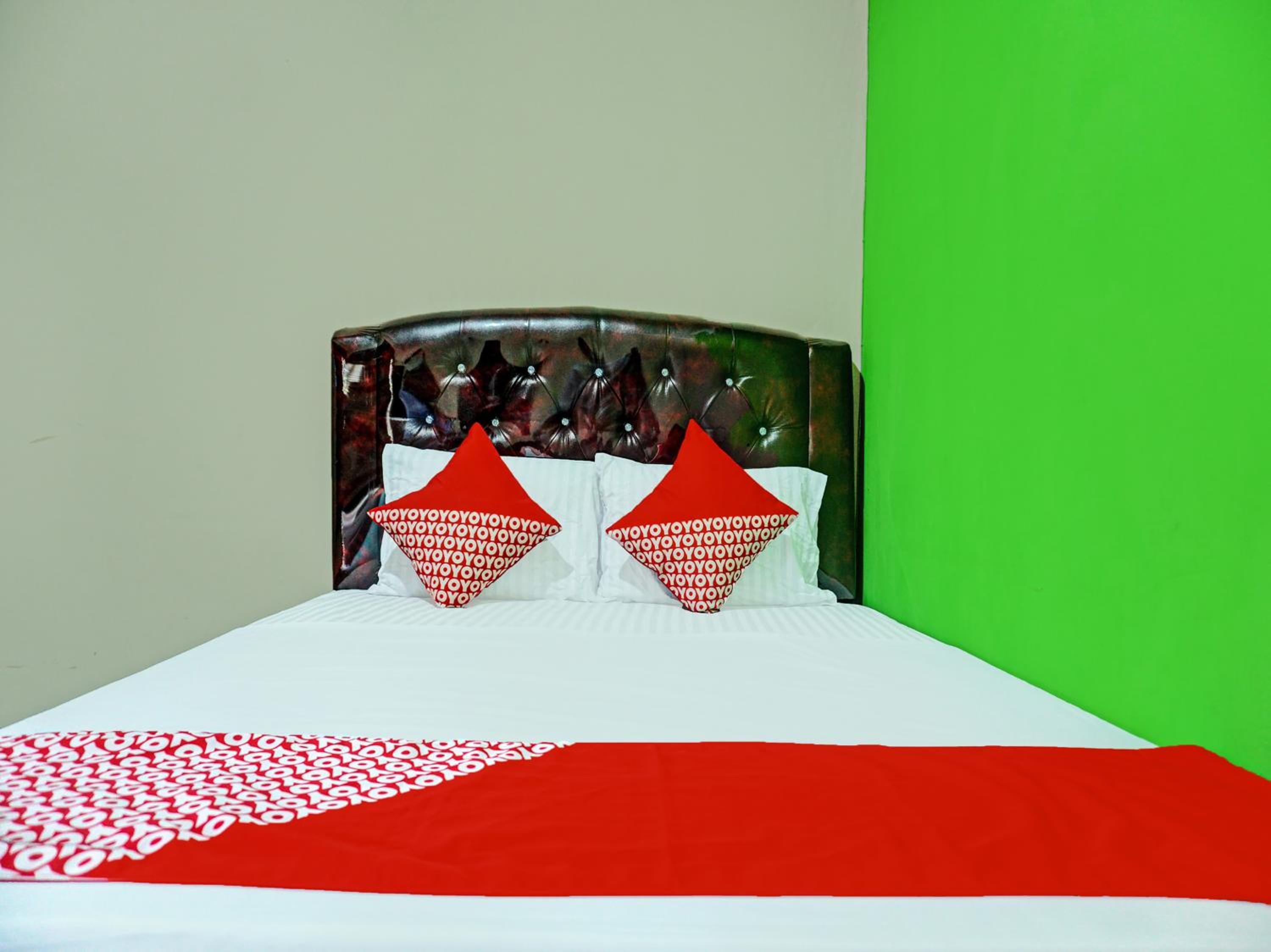 Deluxe Double Room - Photo 15