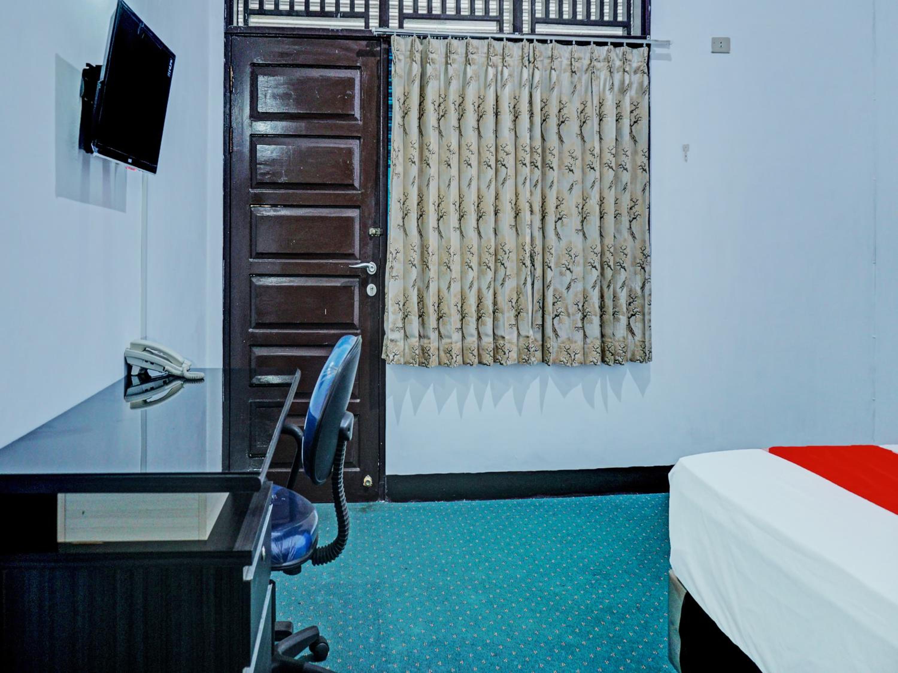 Deluxe Double Room - Photo 8