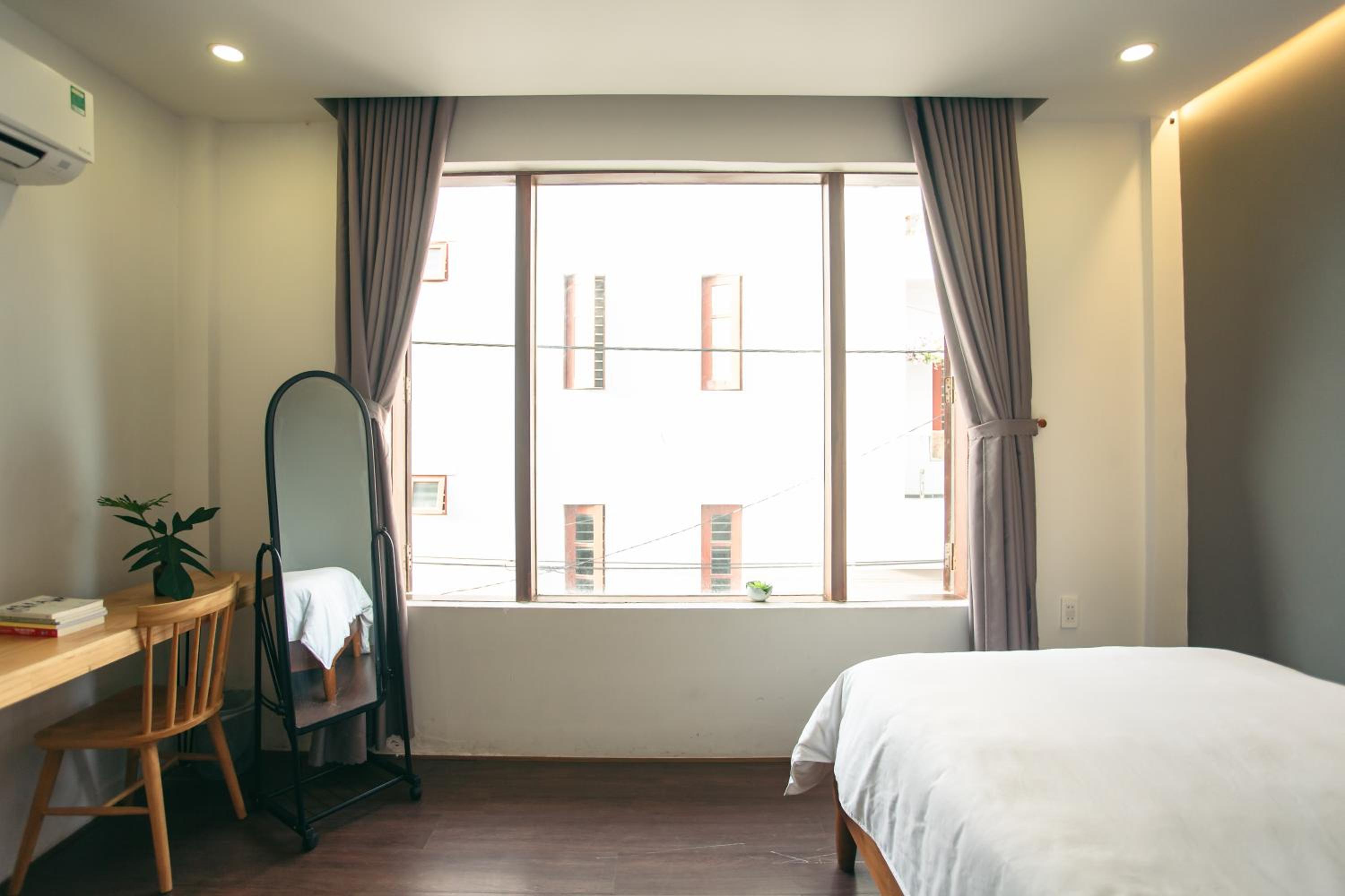 Single Room with Private External Bathroom