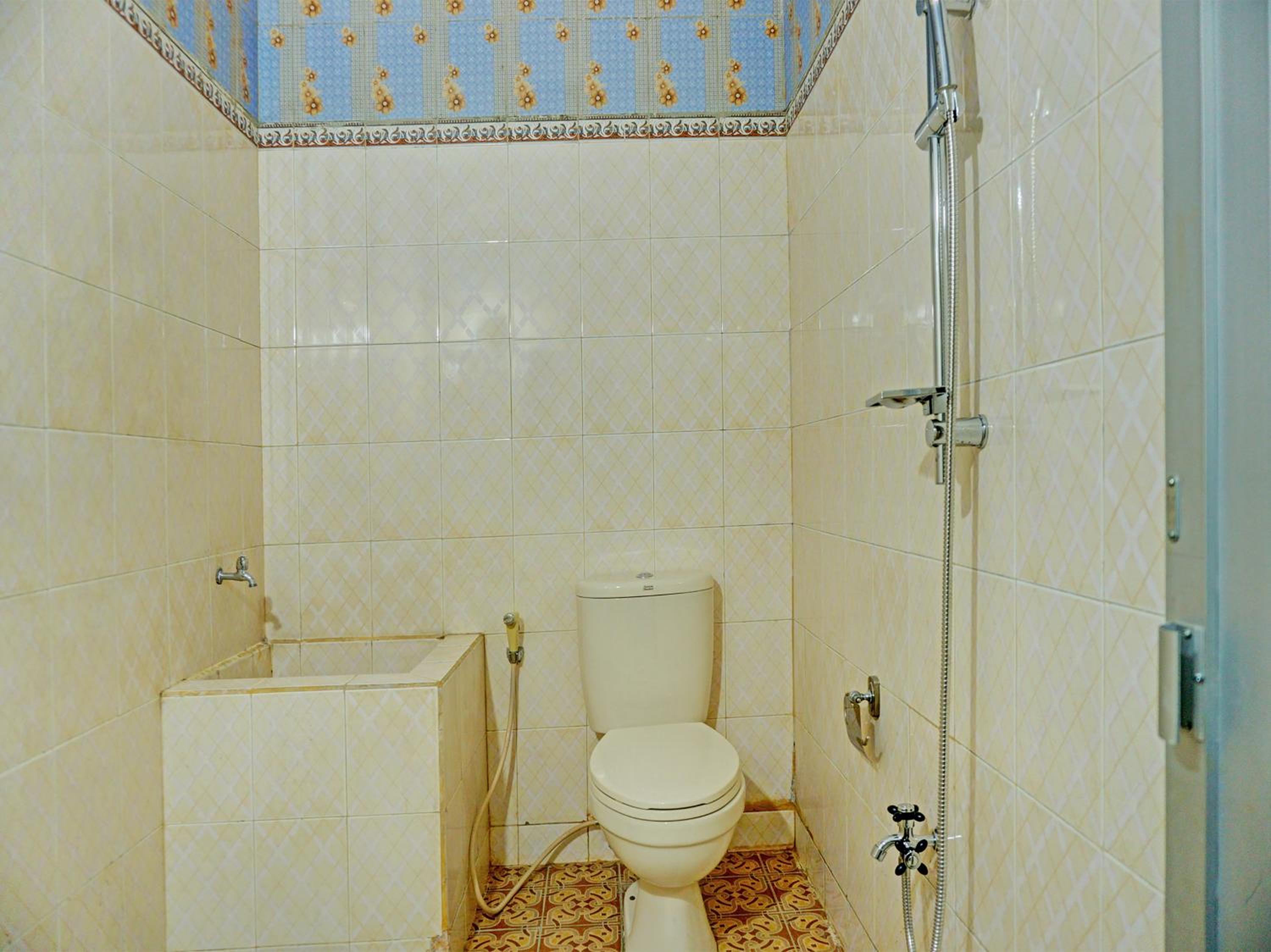 Deluxe Double Room - Photo 17