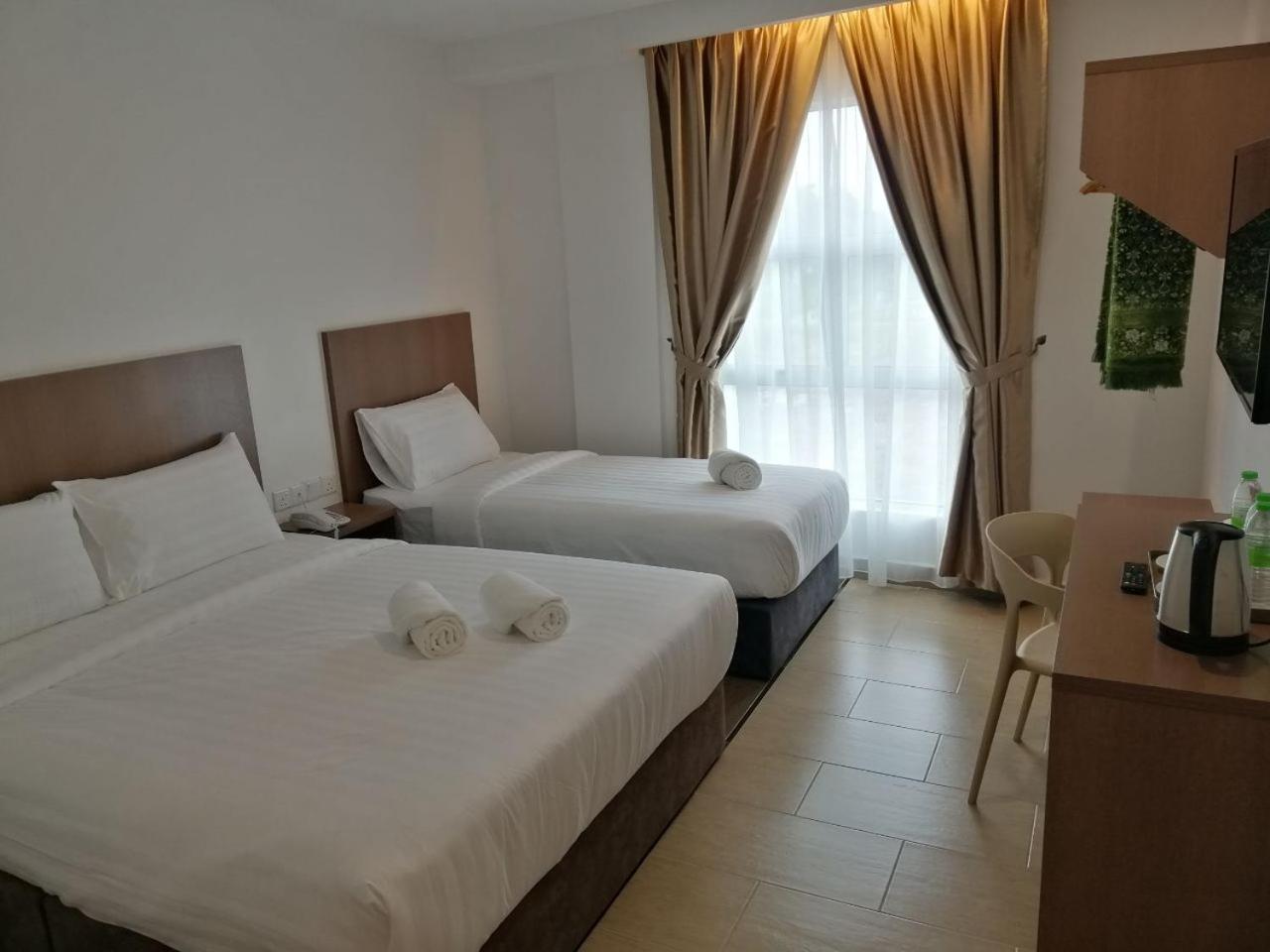 Deluxe Family Room - Photo 1